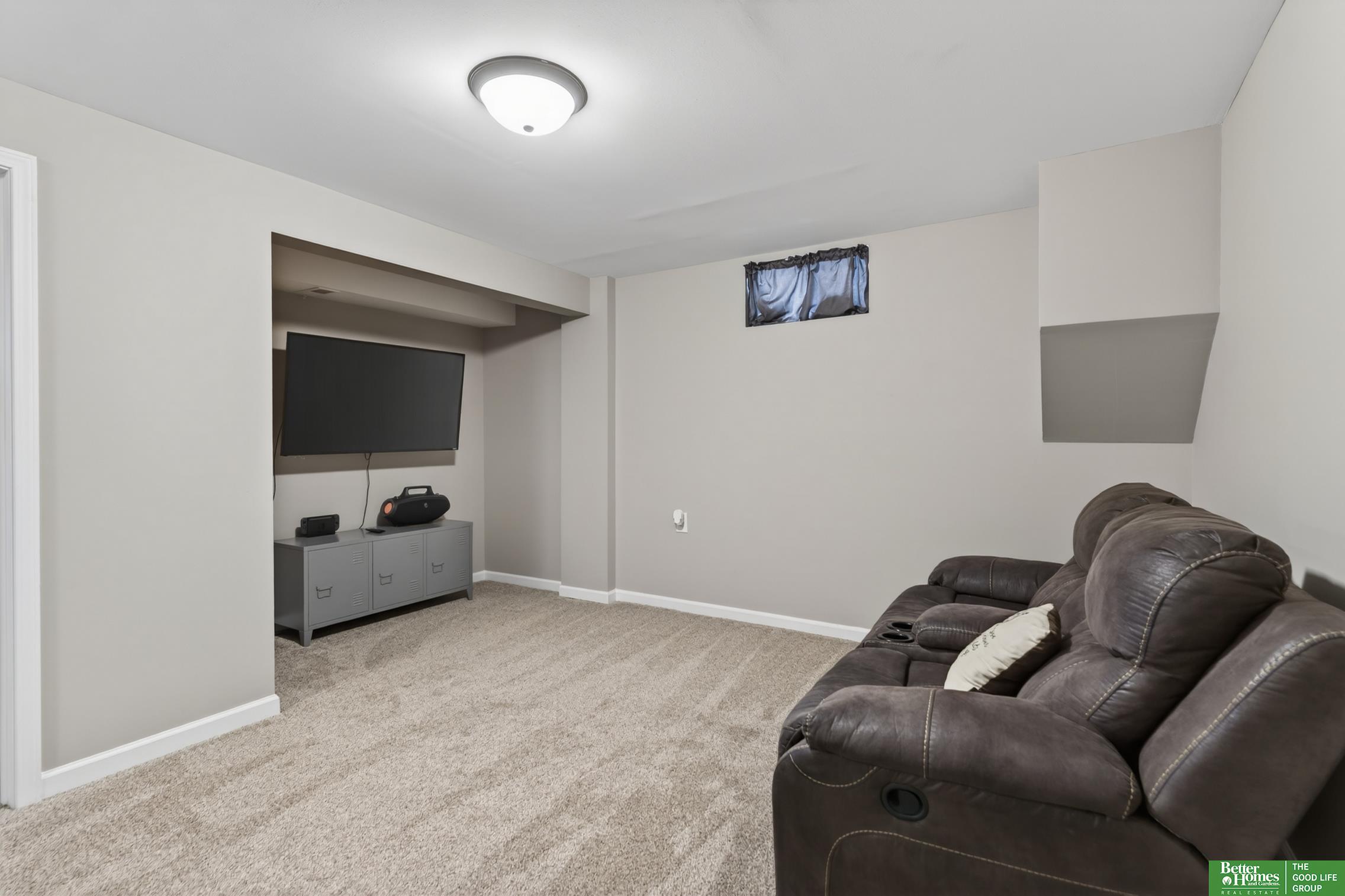 5940 137th Circle, Omaha, NE, 68137