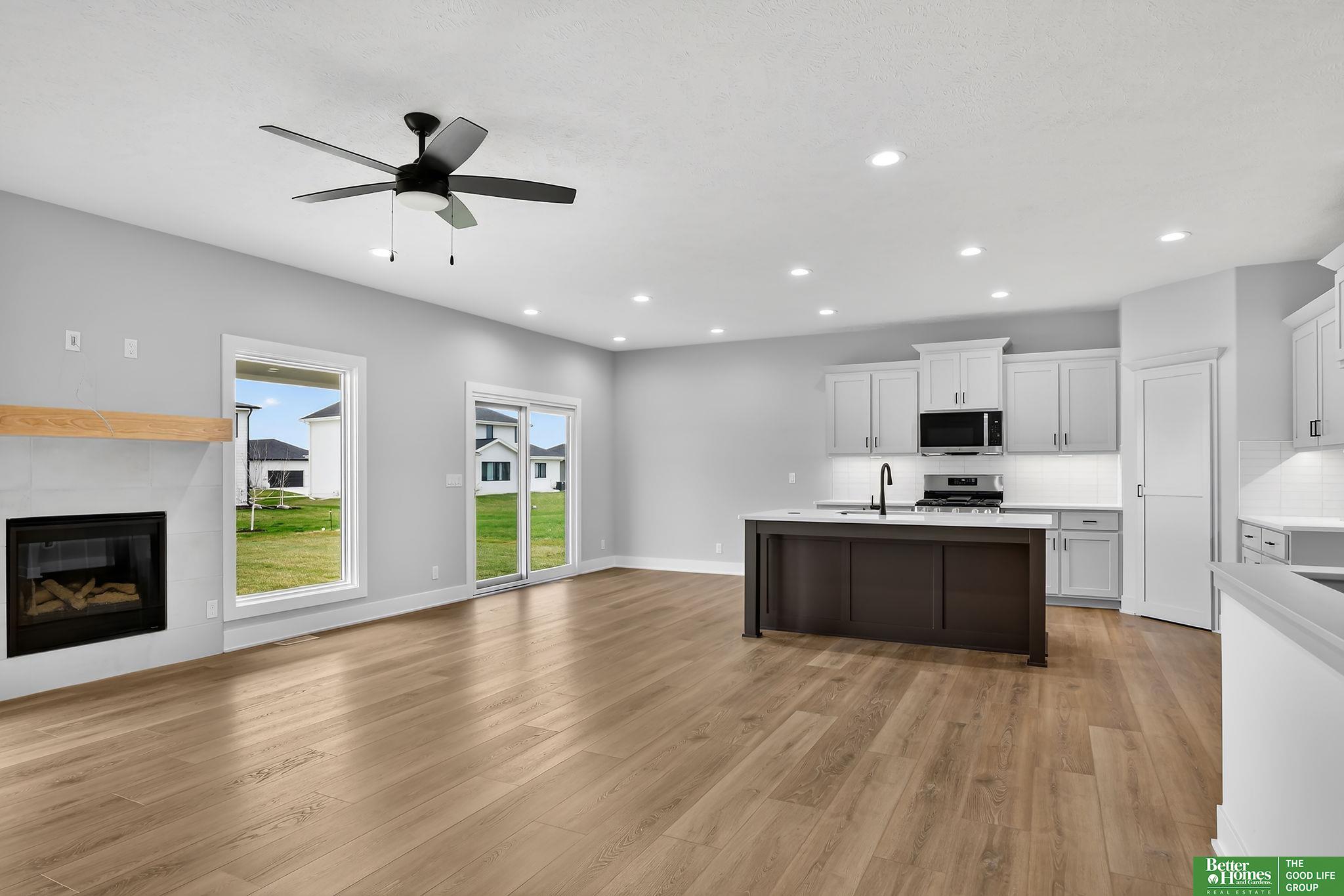 20944 Ellison Avenue, Elkhorn, NE, 68022