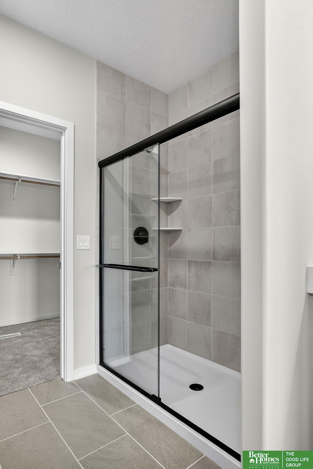 20944 Ellison Avenue, Elkhorn, NE, 68022