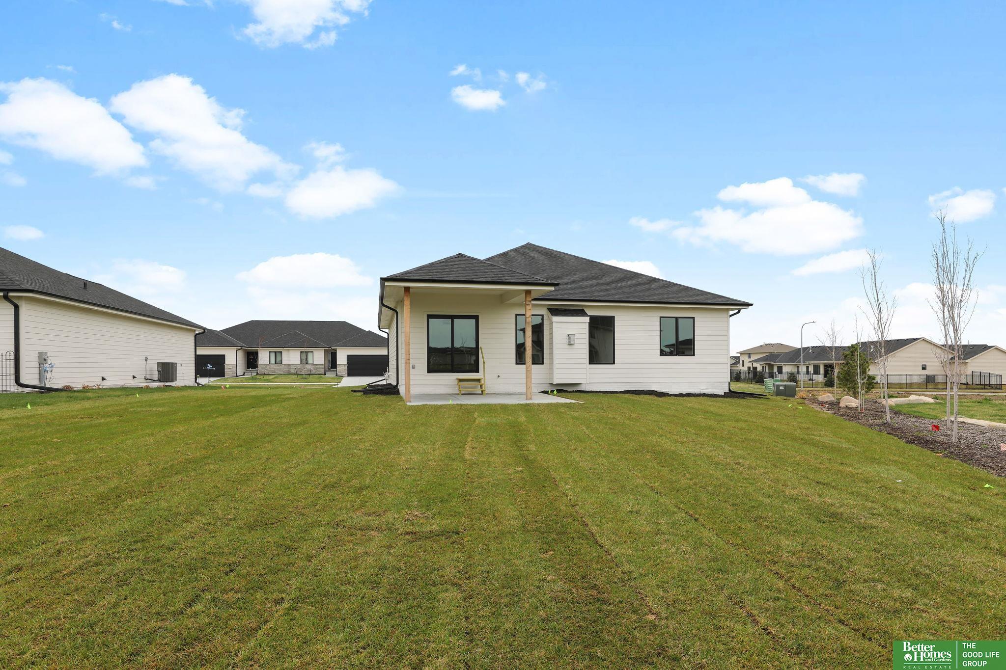 20944 Ellison Avenue, Elkhorn, NE, 68022