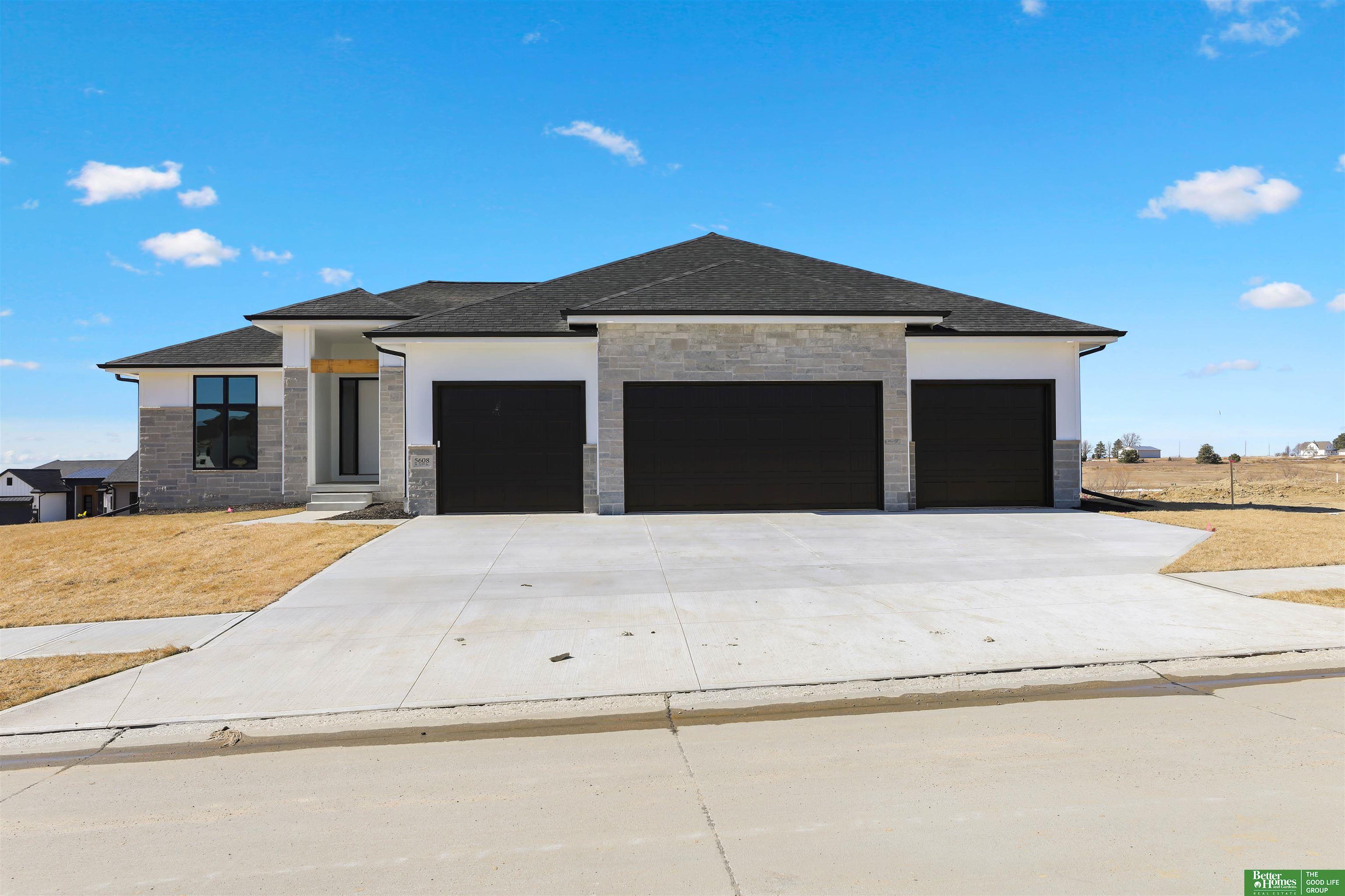 5608 213th Street, Elkhorn, NE, 68022