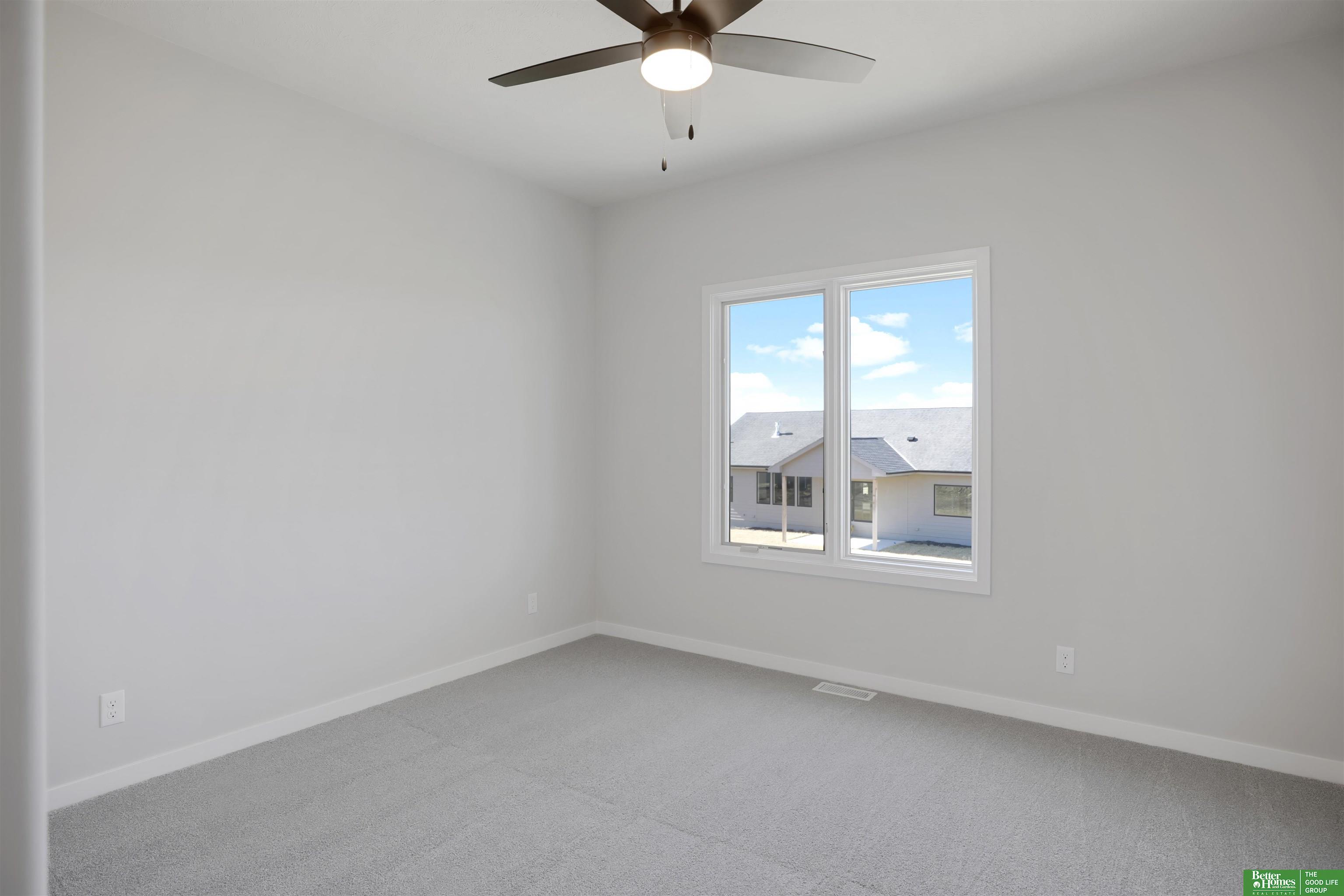 5608 213th Street, Elkhorn, NE, 68022