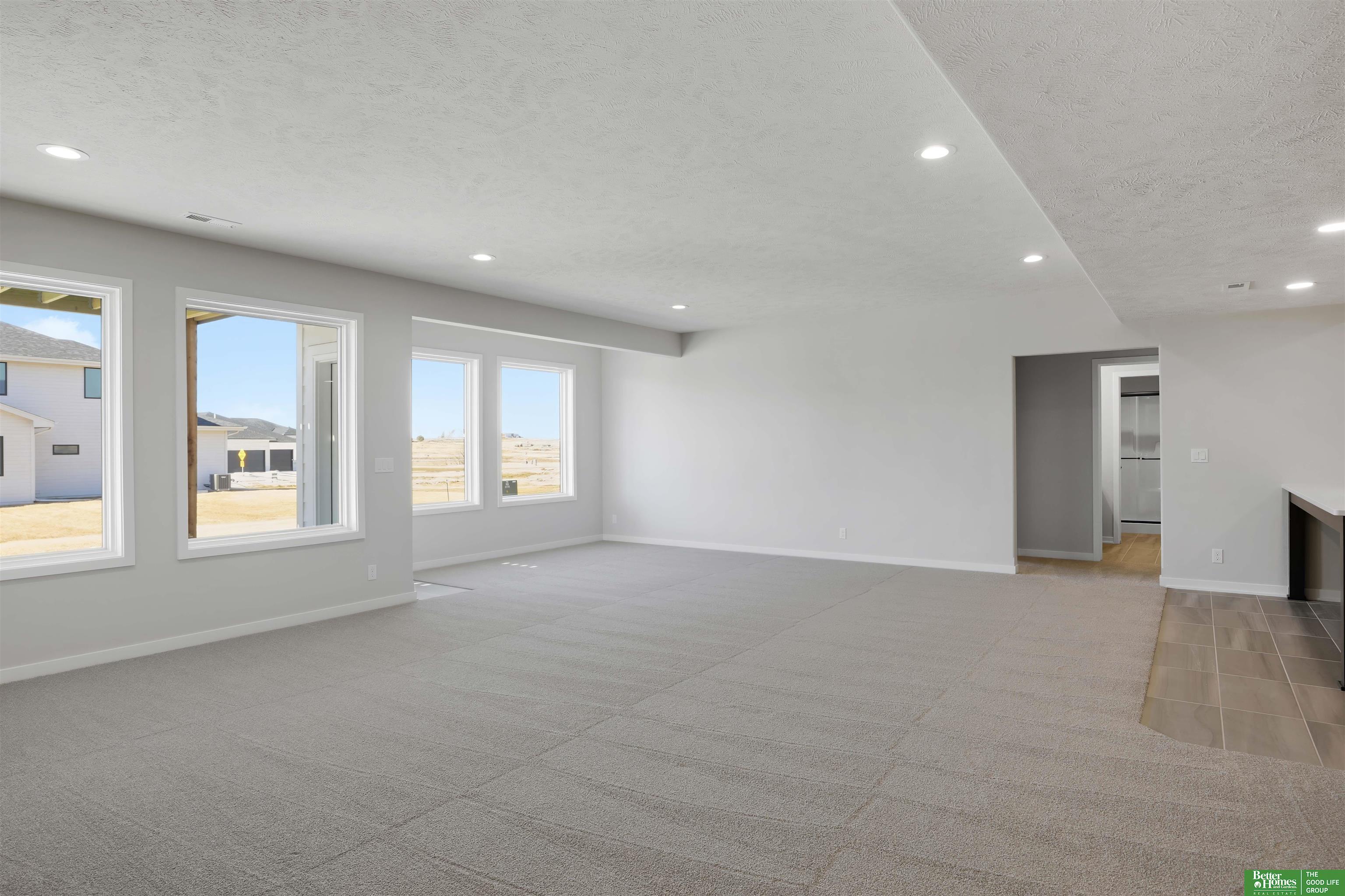 5608 213th Street, Elkhorn, NE, 68022