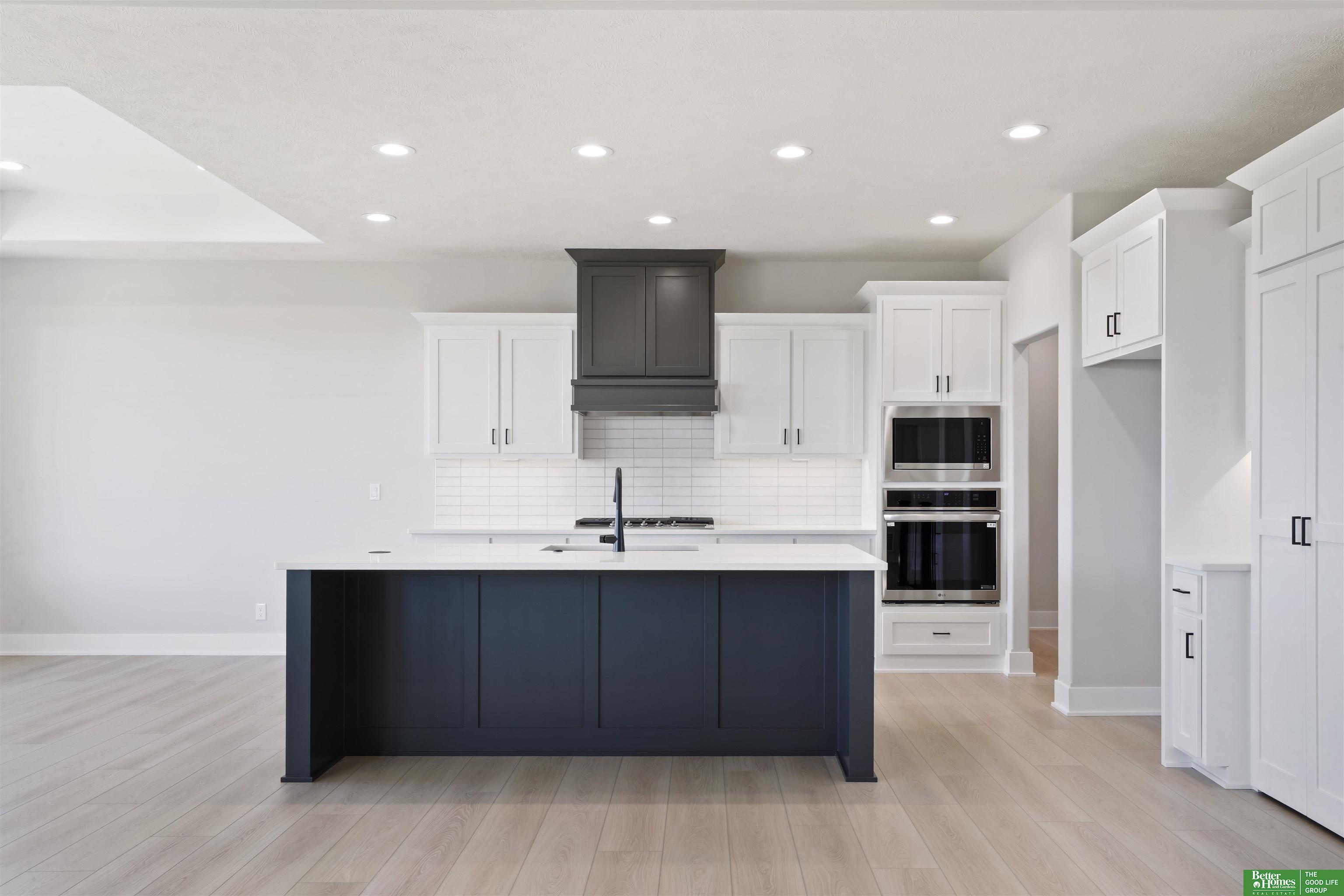 5608 213th Street, Elkhorn, NE, 68022