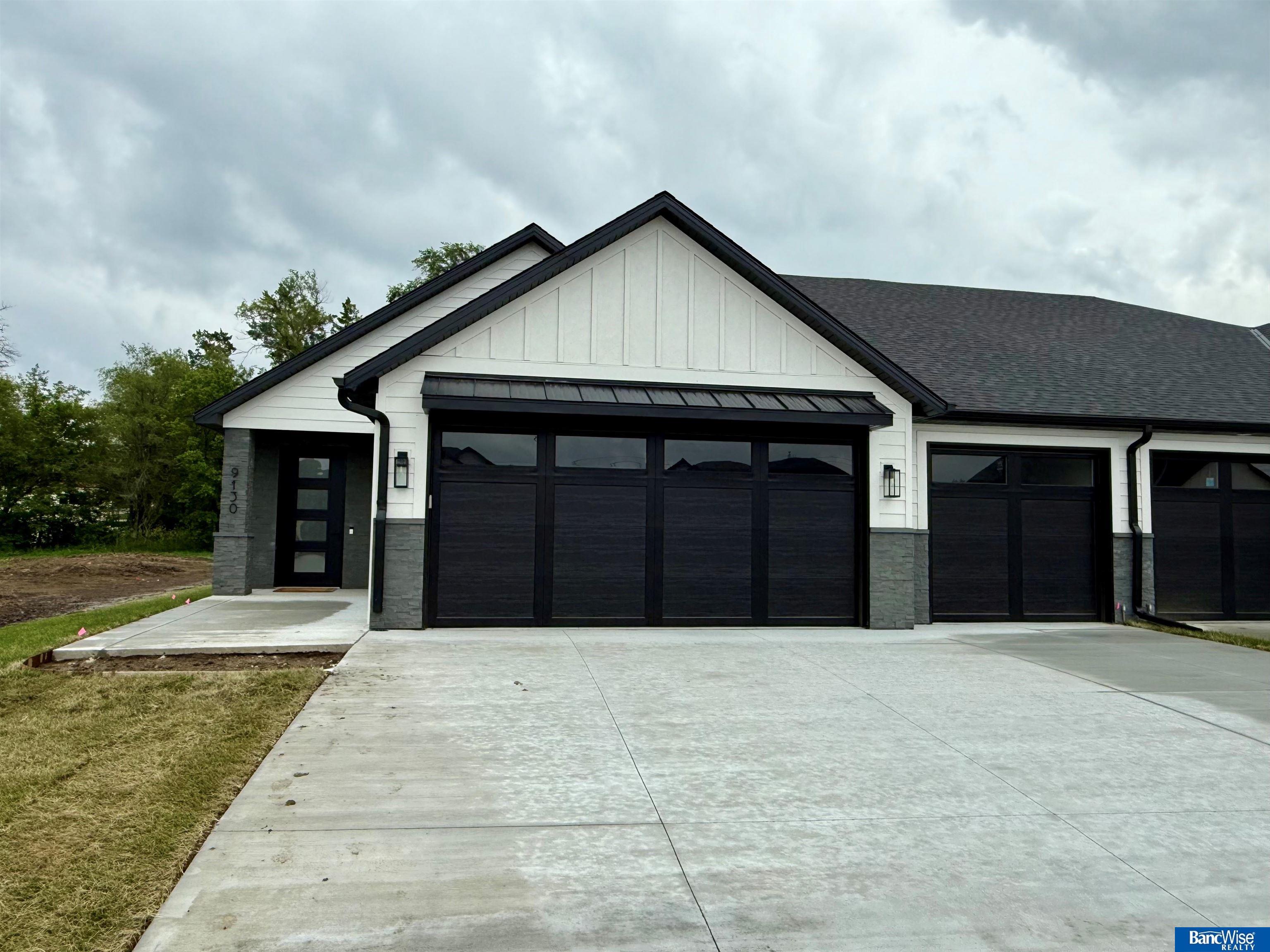 9400 Elm Creek Roads, Lincoln, NE, 68520