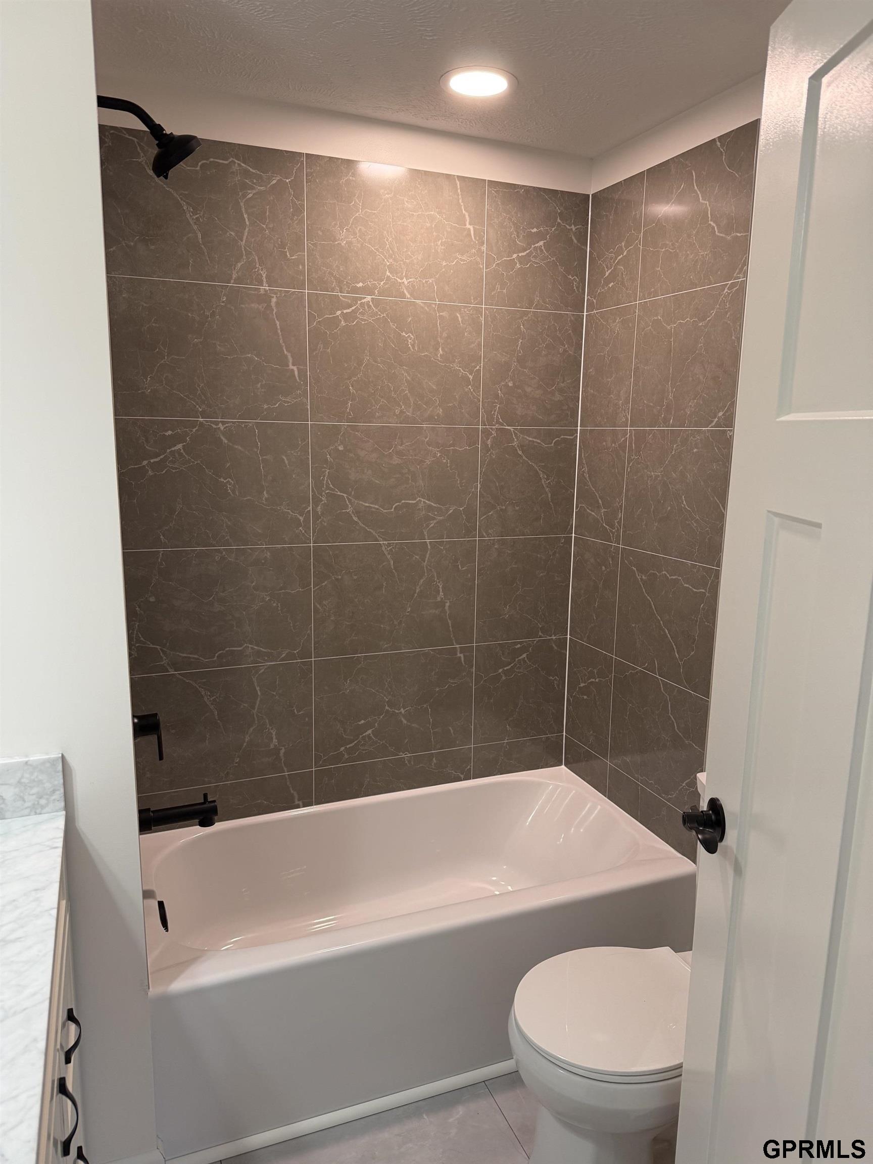 210 E 24th Street, Crete, NE, 68333