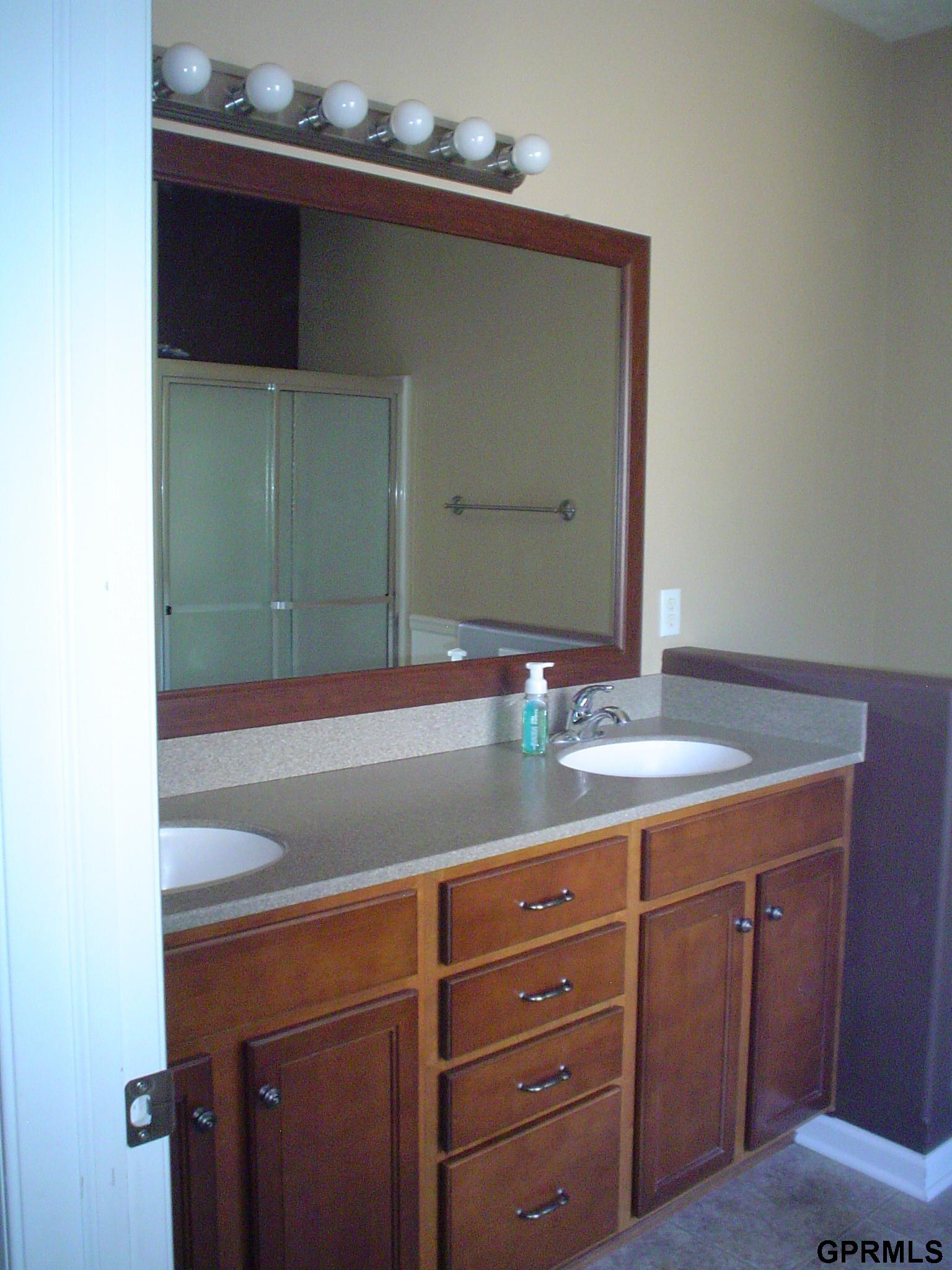 4309 Edgerton Drive, Bellevue, NE, 68123