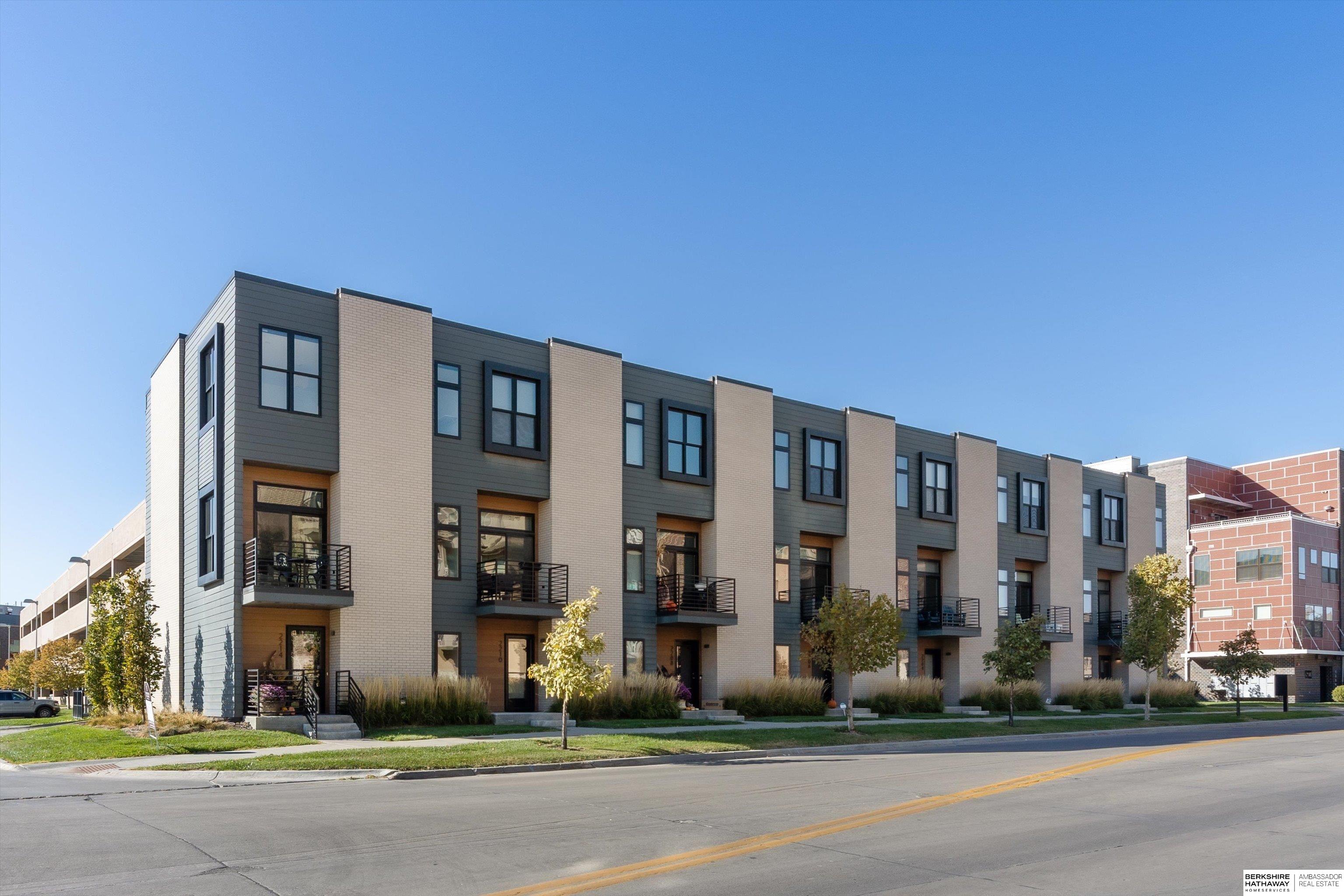 2208 64th Avenue, Omaha, NE, 68106