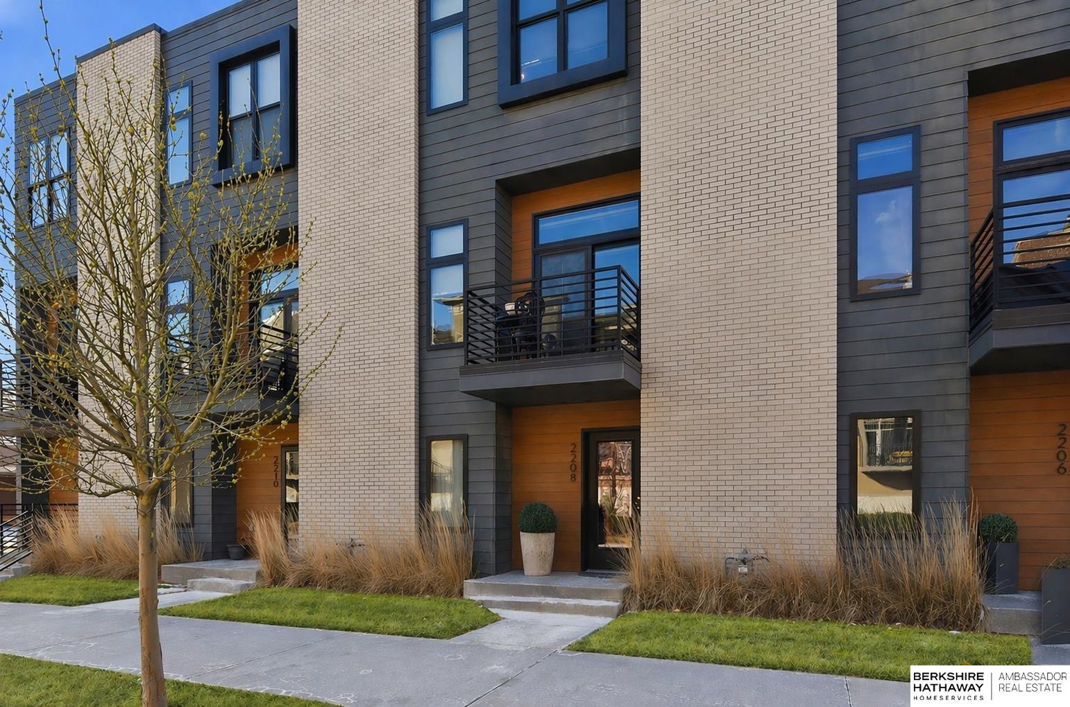 2208 64th Avenue, Omaha, NE, 68106