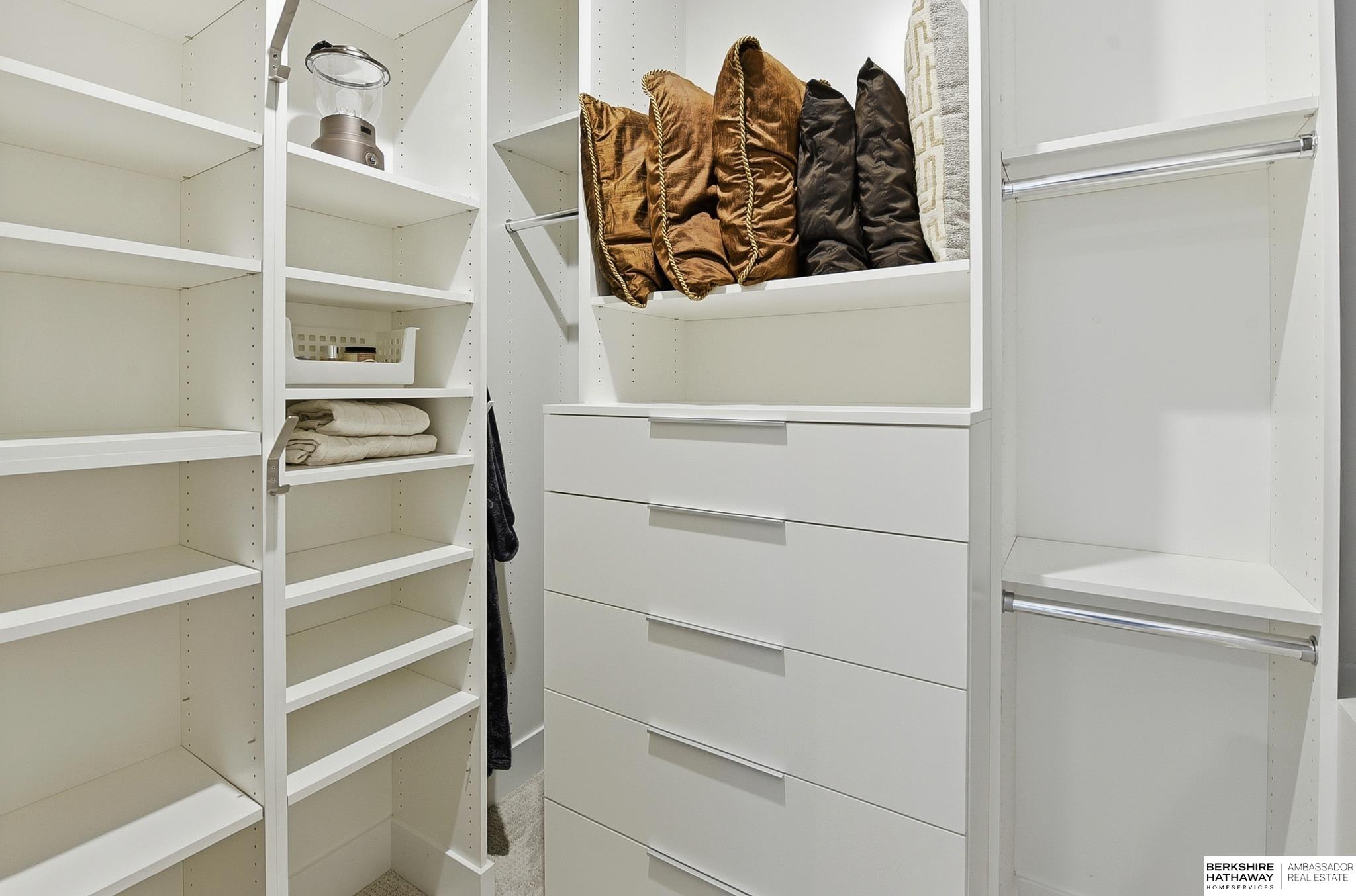 2208 64th Avenue, Omaha, NE, 68106