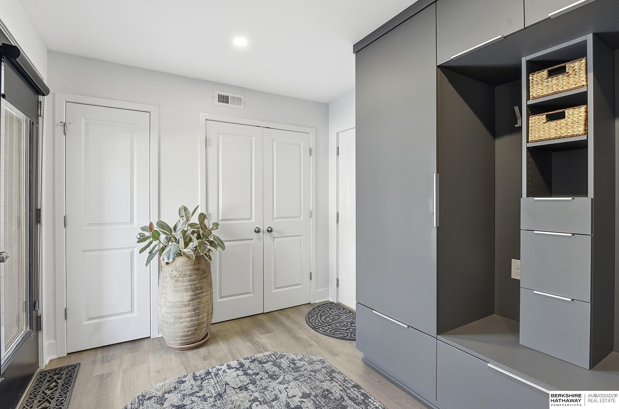 2208 64th Avenue, Omaha, NE, 68106