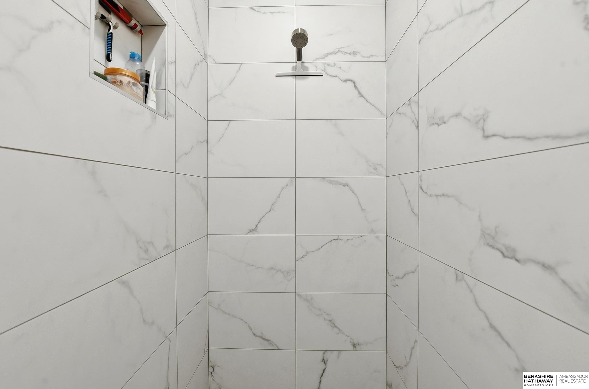 2208 64th Avenue, Omaha, NE, 68106