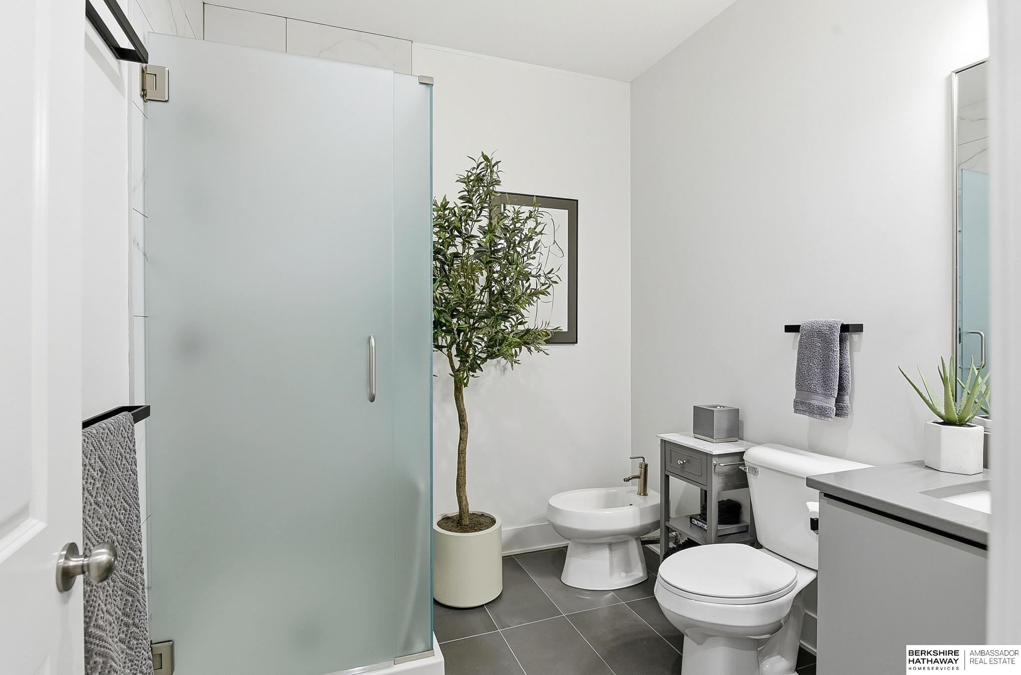 2208 64th Avenue, Omaha, NE, 68106