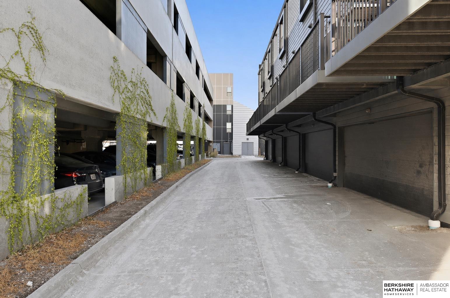 2208 64th Avenue, Omaha, NE, 68106