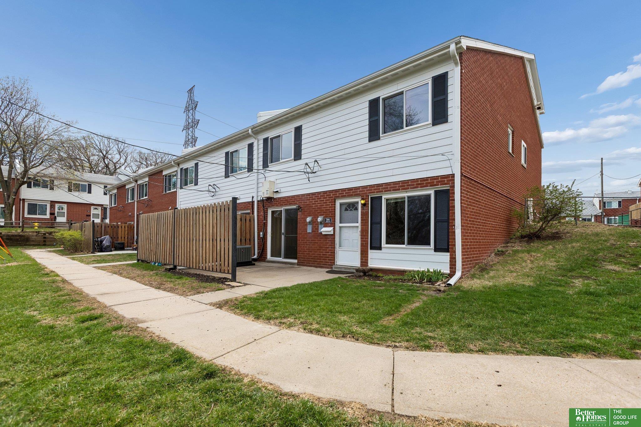 166 Arbor Court, Omaha, NE, 68108