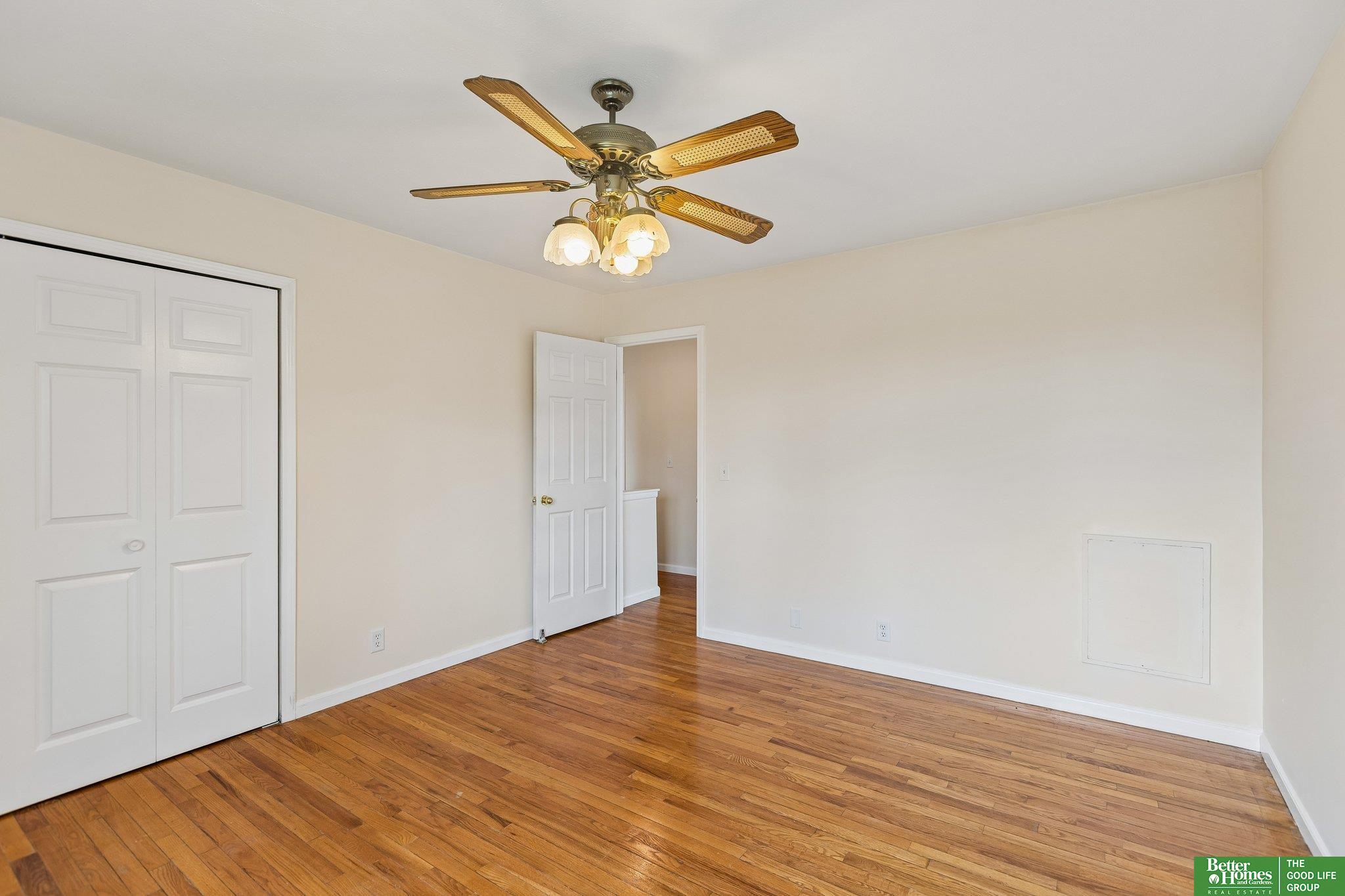 166 Arbor Court, Omaha, NE, 68108