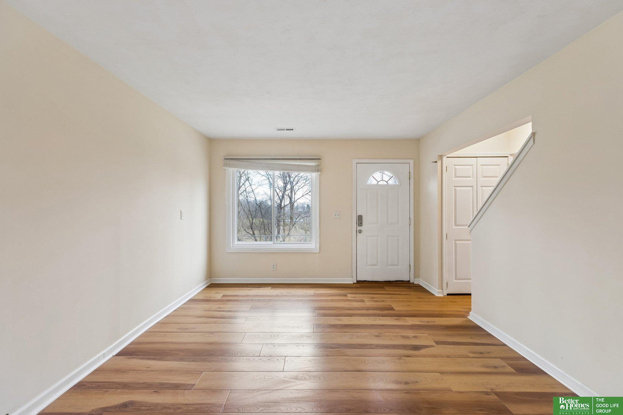 166 Arbor Court, Omaha, NE, 68108