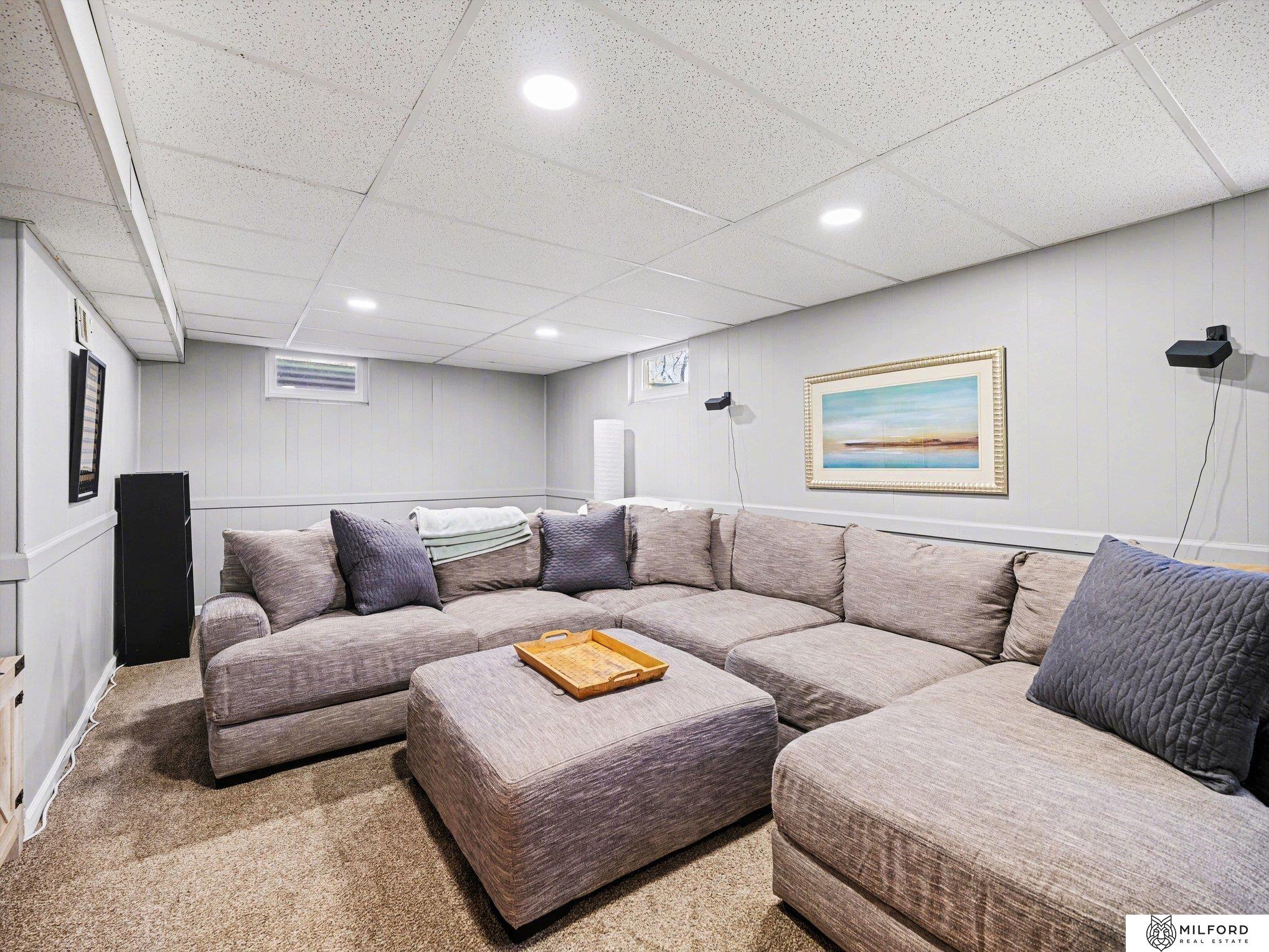 9716 Hartman Avenue, Omaha, NE, 68134