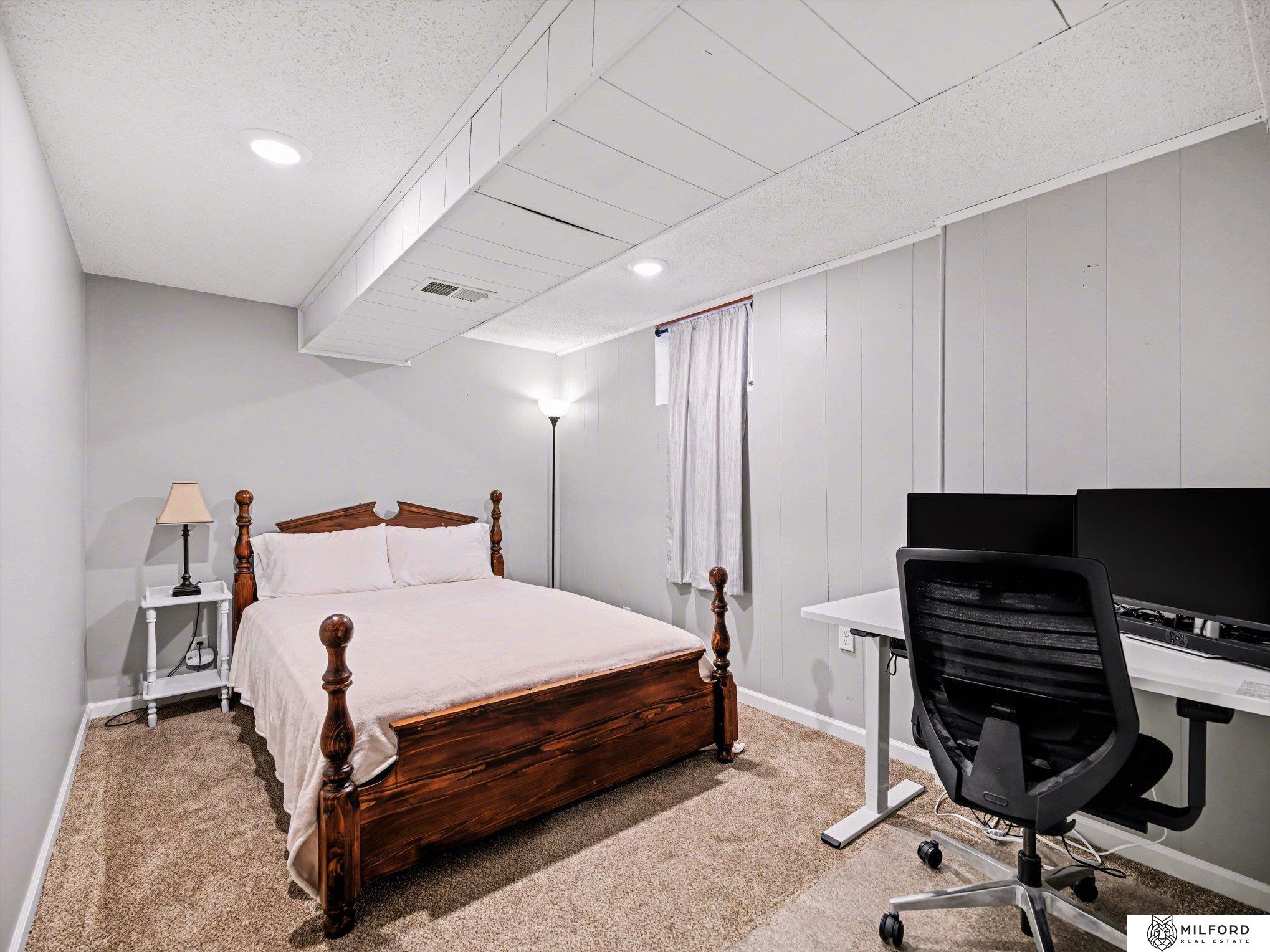 9716 Hartman Avenue, Omaha, NE, 68134