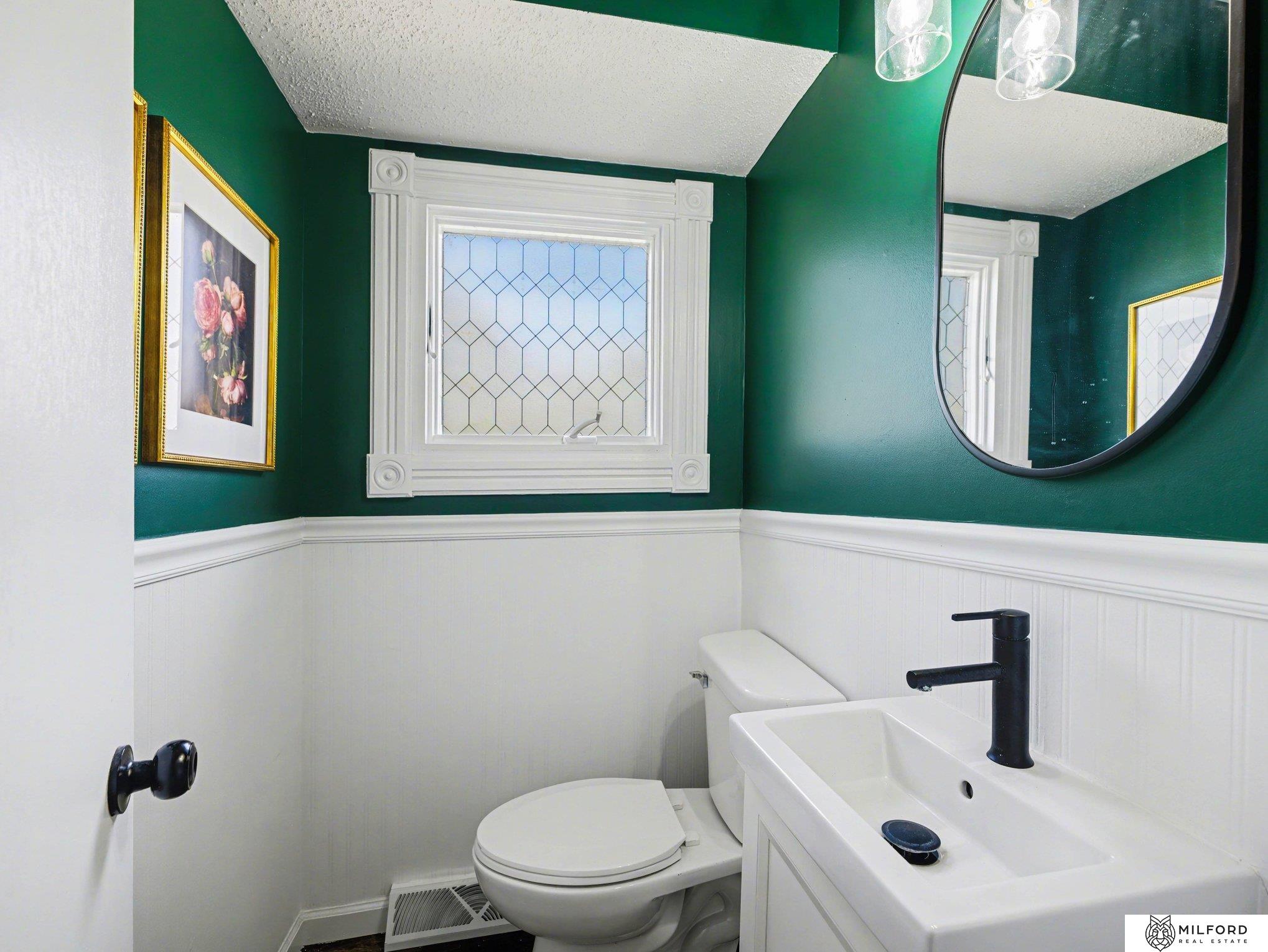 9716 Hartman Avenue, Omaha, NE, 68134