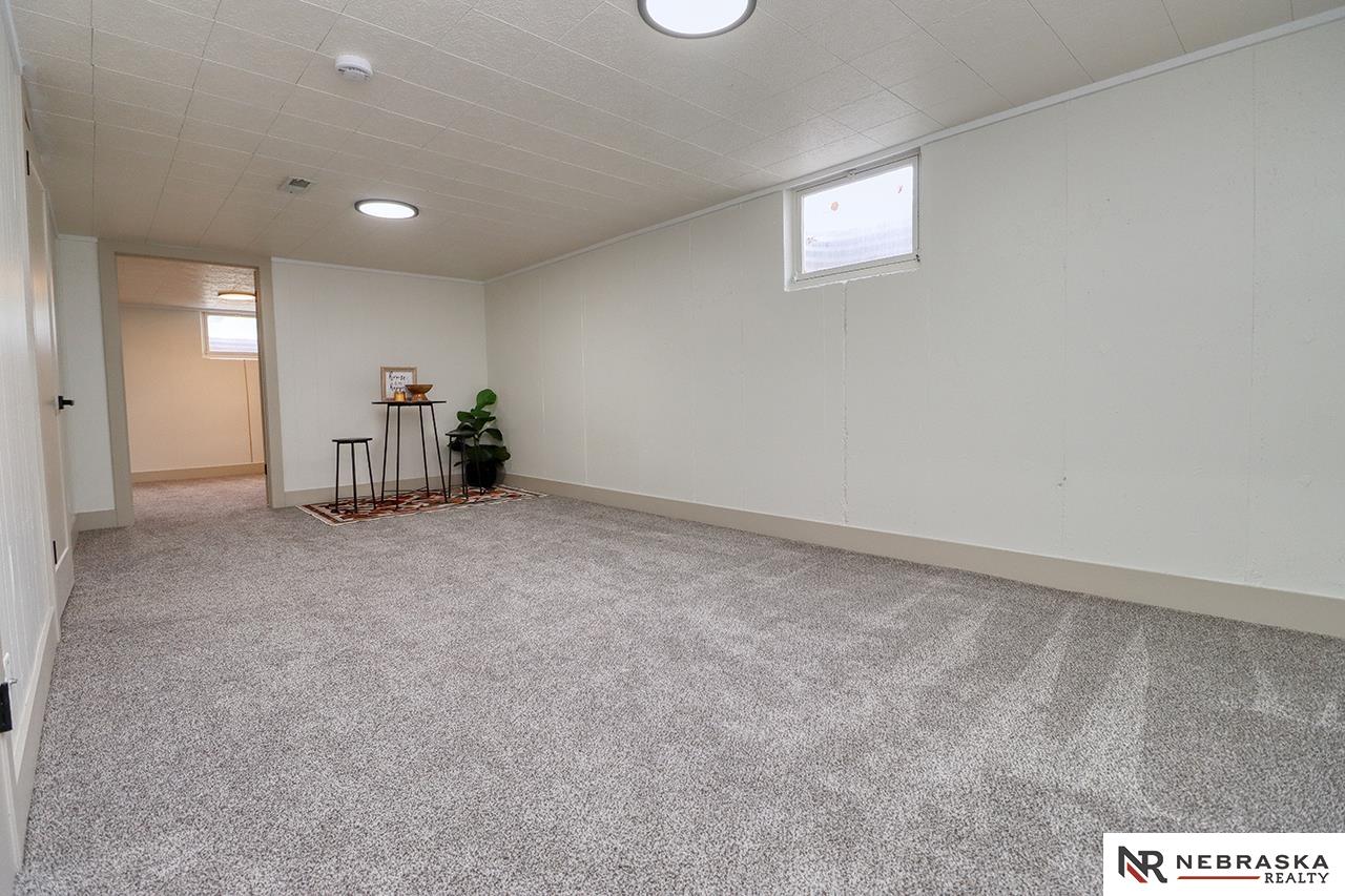 8107 Beechwood Drive, Lincoln, NE, 68510