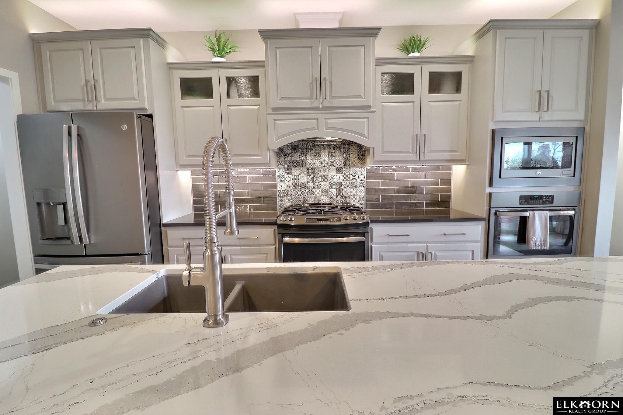 1405 S 208th Street, Elkhorn, NE, 68022