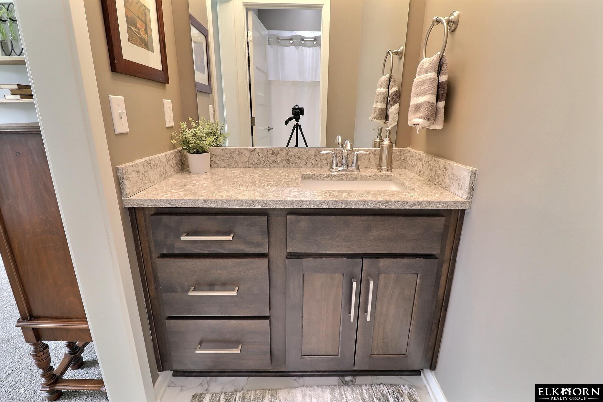 1405 S 208th Street, Elkhorn, NE, 68022