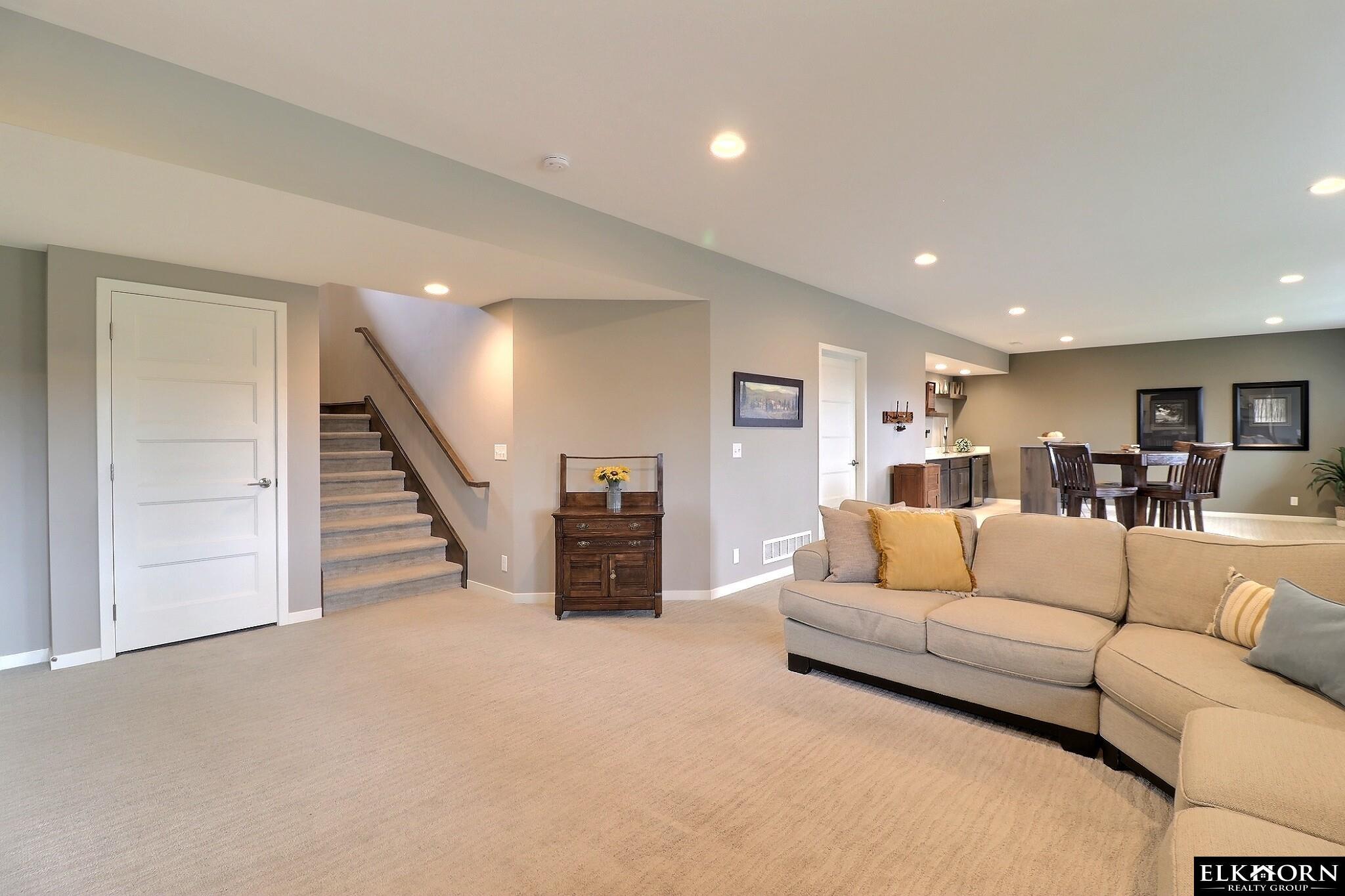 1405 S 208th Street, Elkhorn, NE, 68022