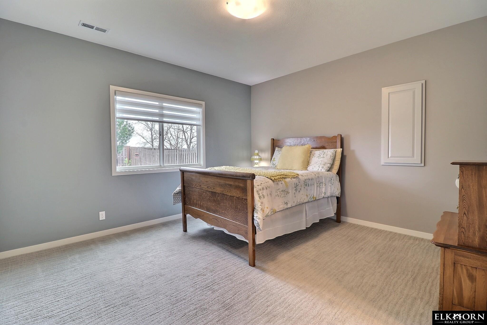 1405 S 208th Street, Elkhorn, NE, 68022