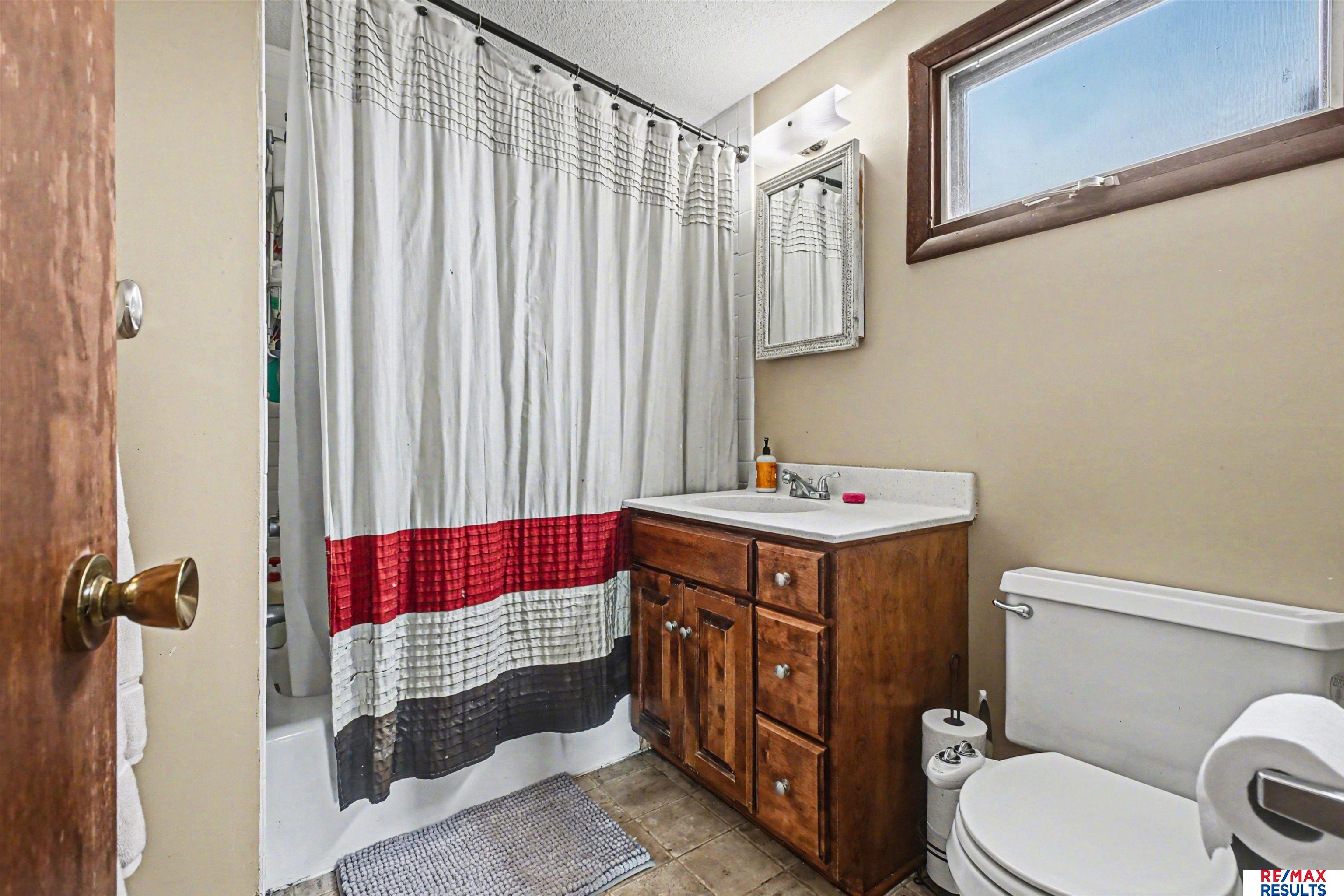 8325 State Street, Ralston, NE, 68127