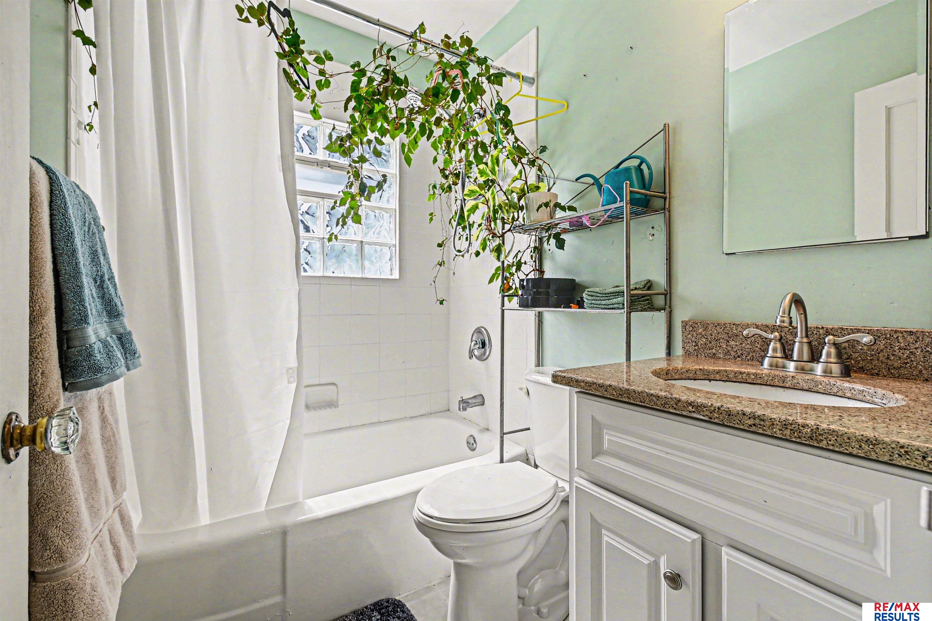 8325 State Street, Ralston, NE, 68127