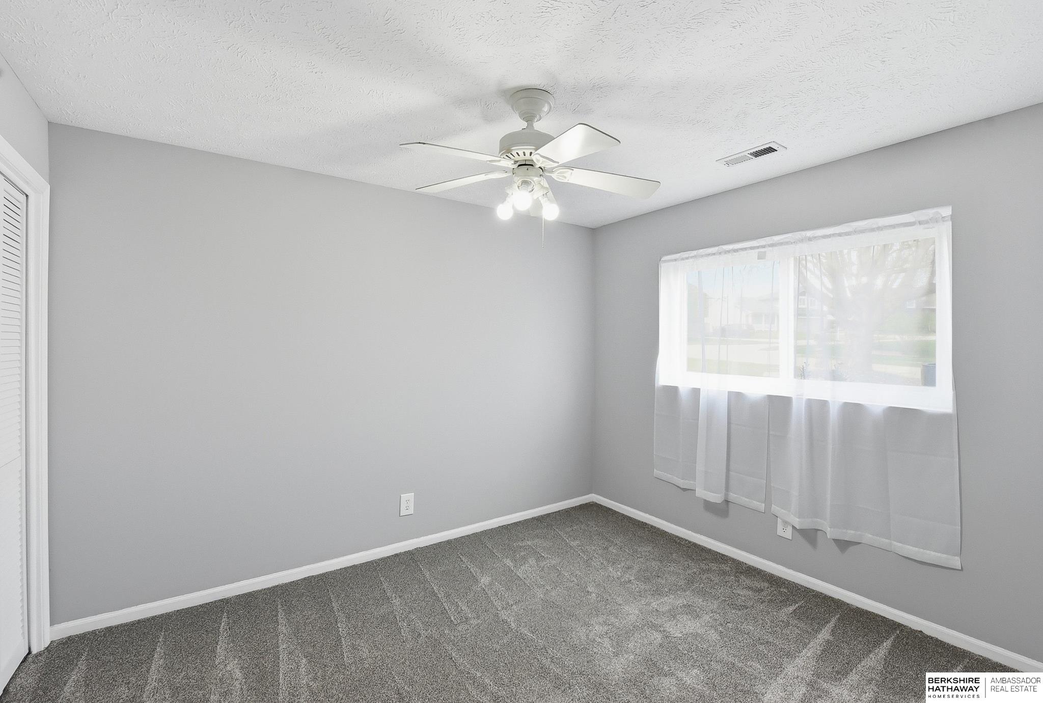 2427 Corn Drive, Papillion, NE, 68046