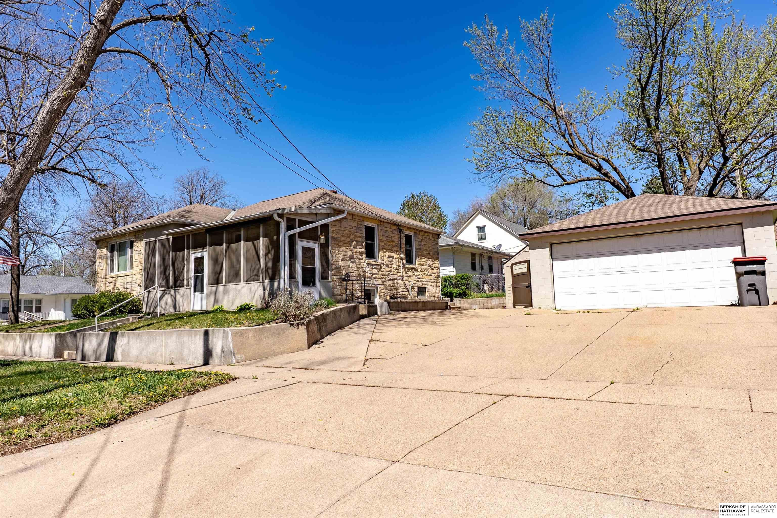 2851 Washington Street, Lincoln, NE, 68502