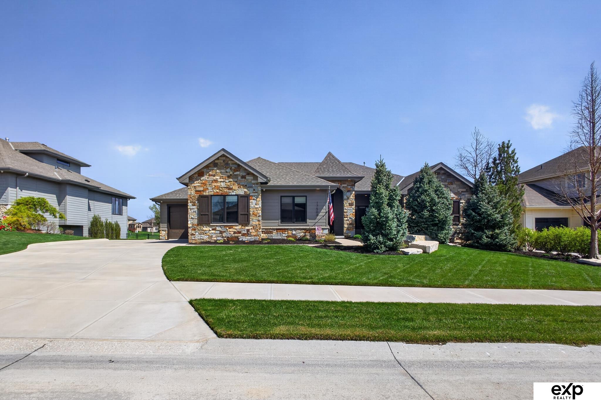 17508 Ridgemont Street, Omaha, NE, 68136