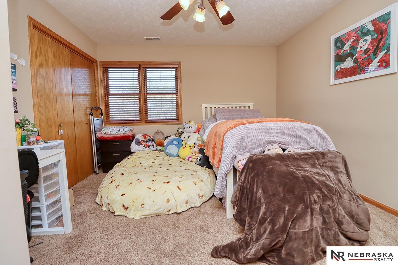 6151 Glass Ridge Drive, Lincoln, NE, 68526