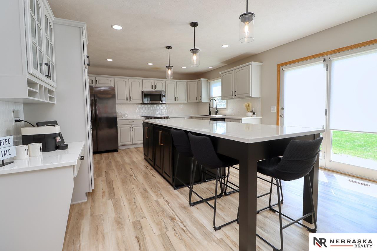 6151 Glass Ridge Drive, Lincoln, NE, 68526