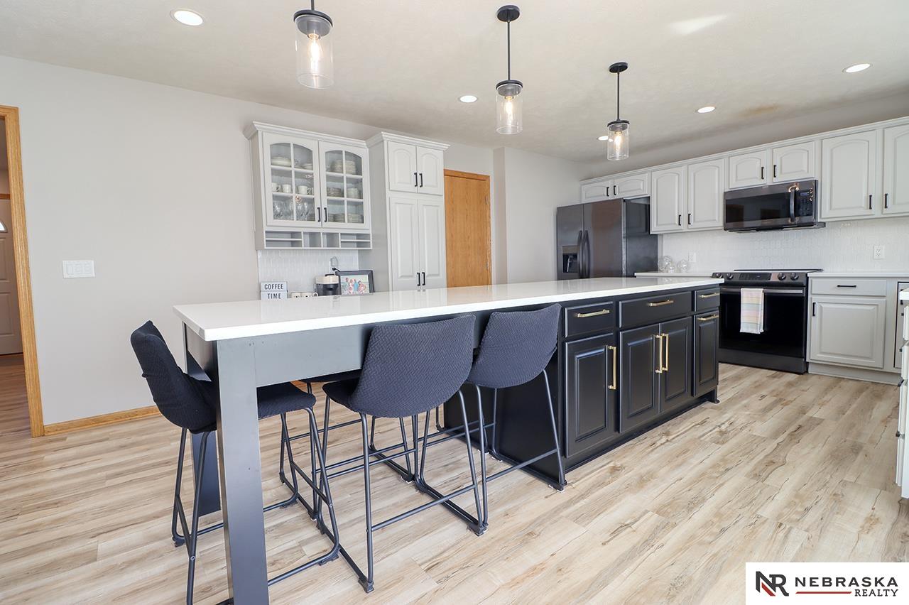 6151 Glass Ridge Drive, Lincoln, NE, 68526