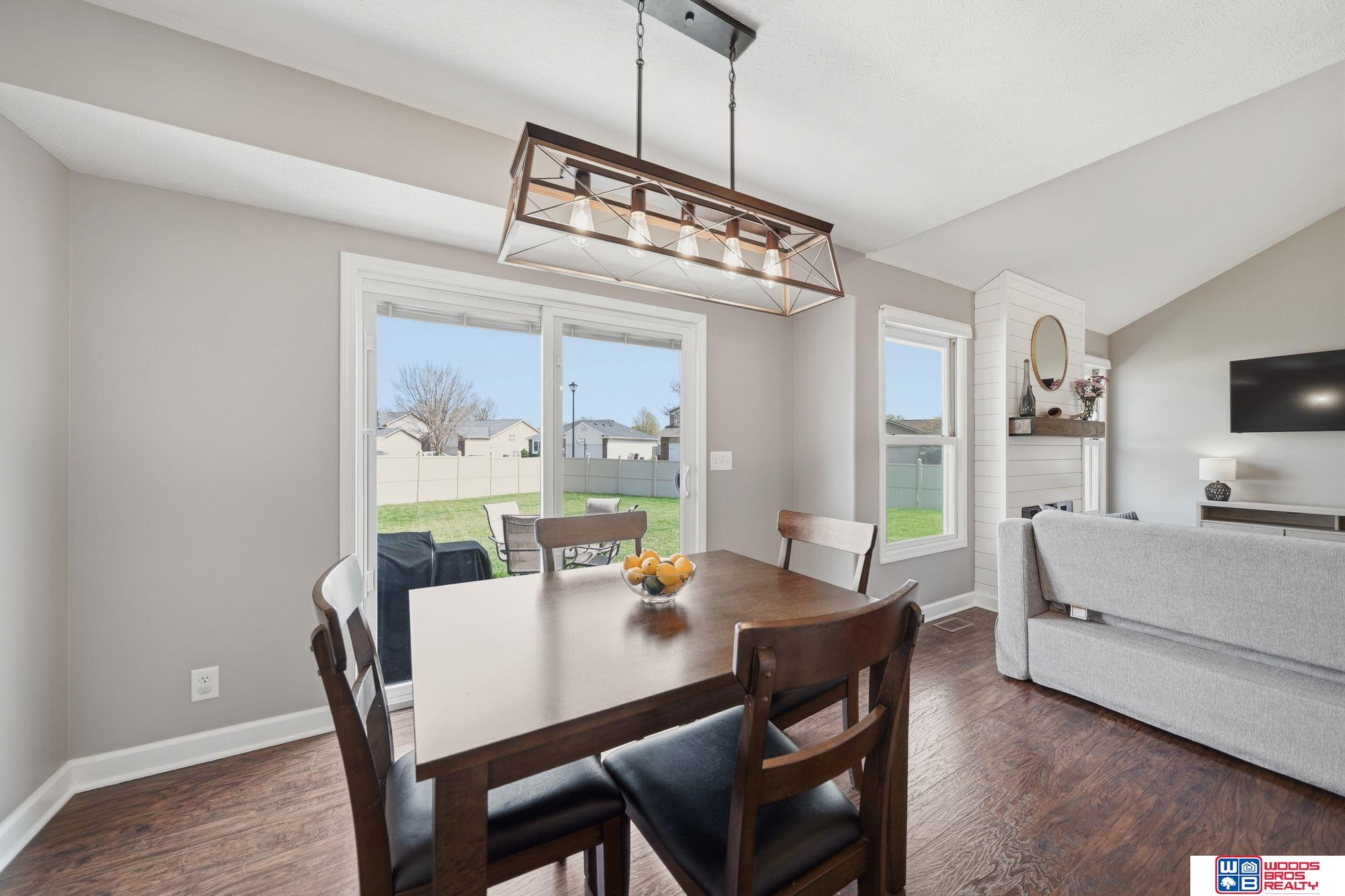 8230 57th Street, Lincoln, NE, 68516