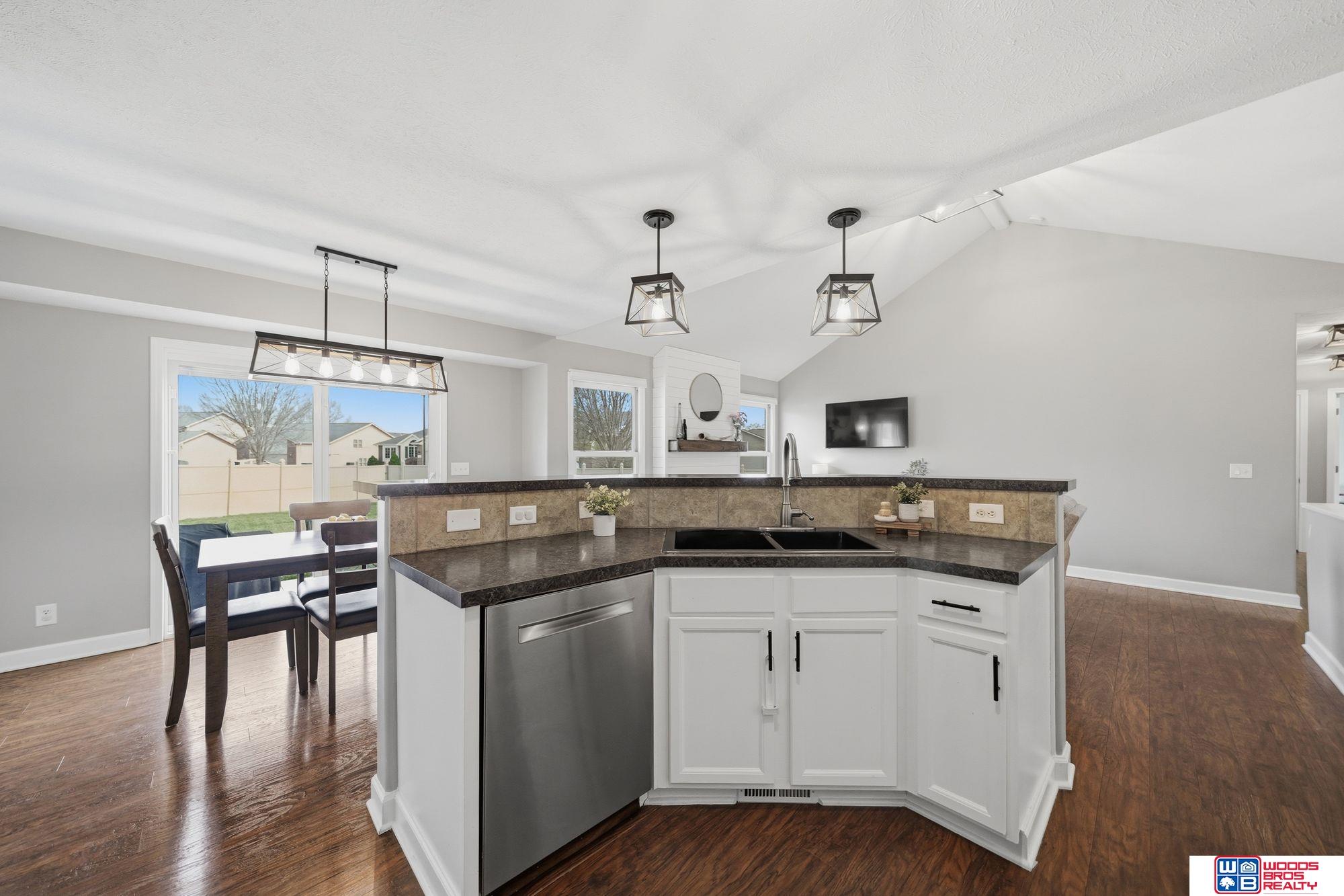 8230 57th Street, Lincoln, NE, 68516