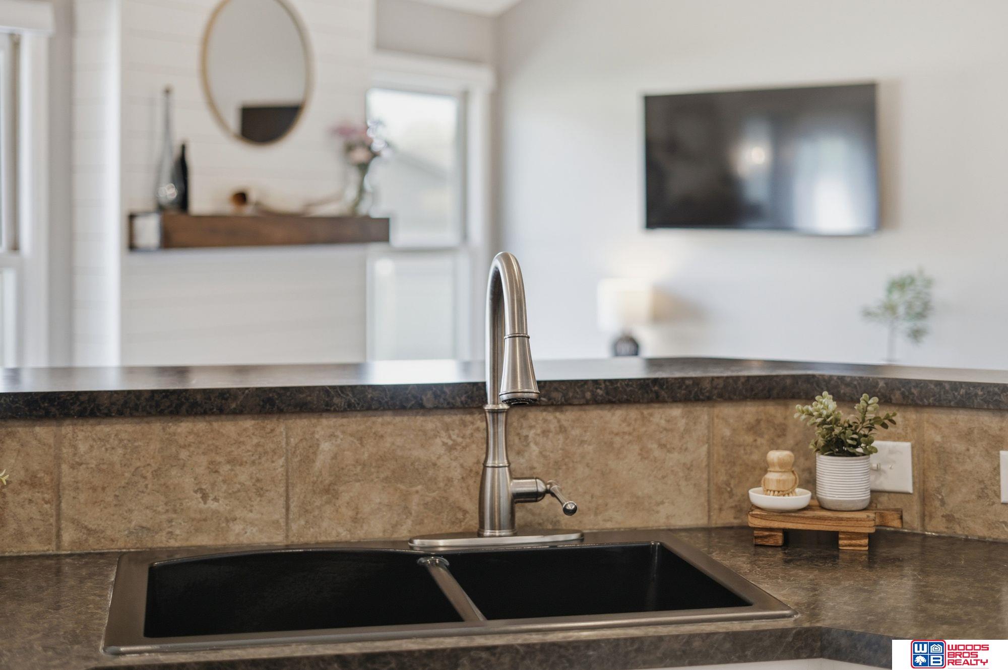 8230 57th Street, Lincoln, NE, 68516