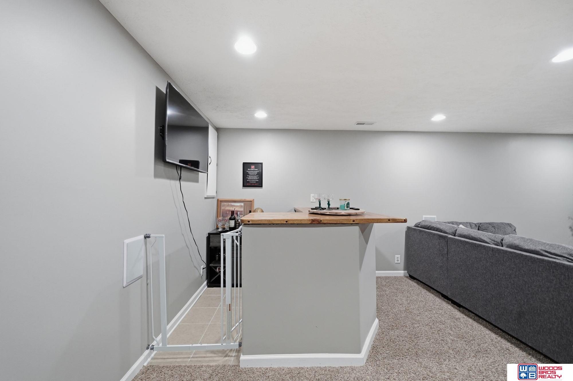 8230 57th Street, Lincoln, NE, 68516