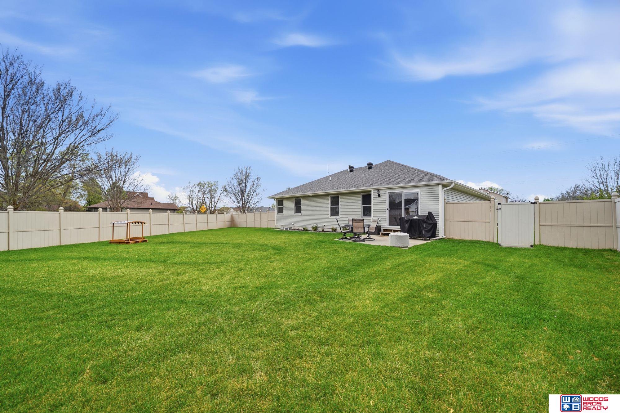 8230 57th Street, Lincoln, NE, 68516