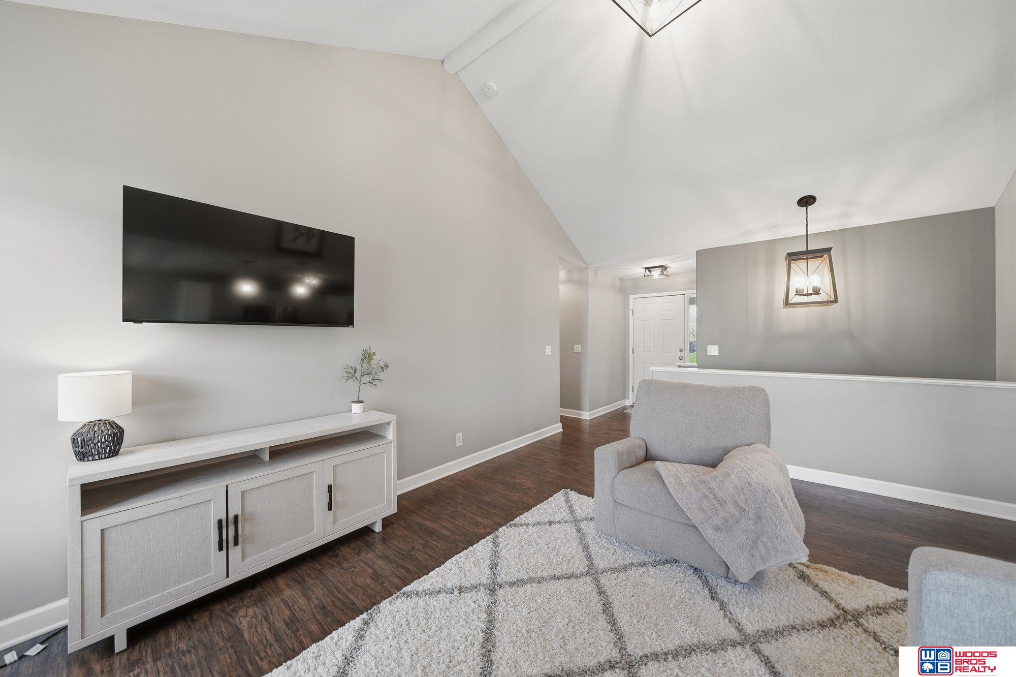 8230 57th Street, Lincoln, NE, 68516