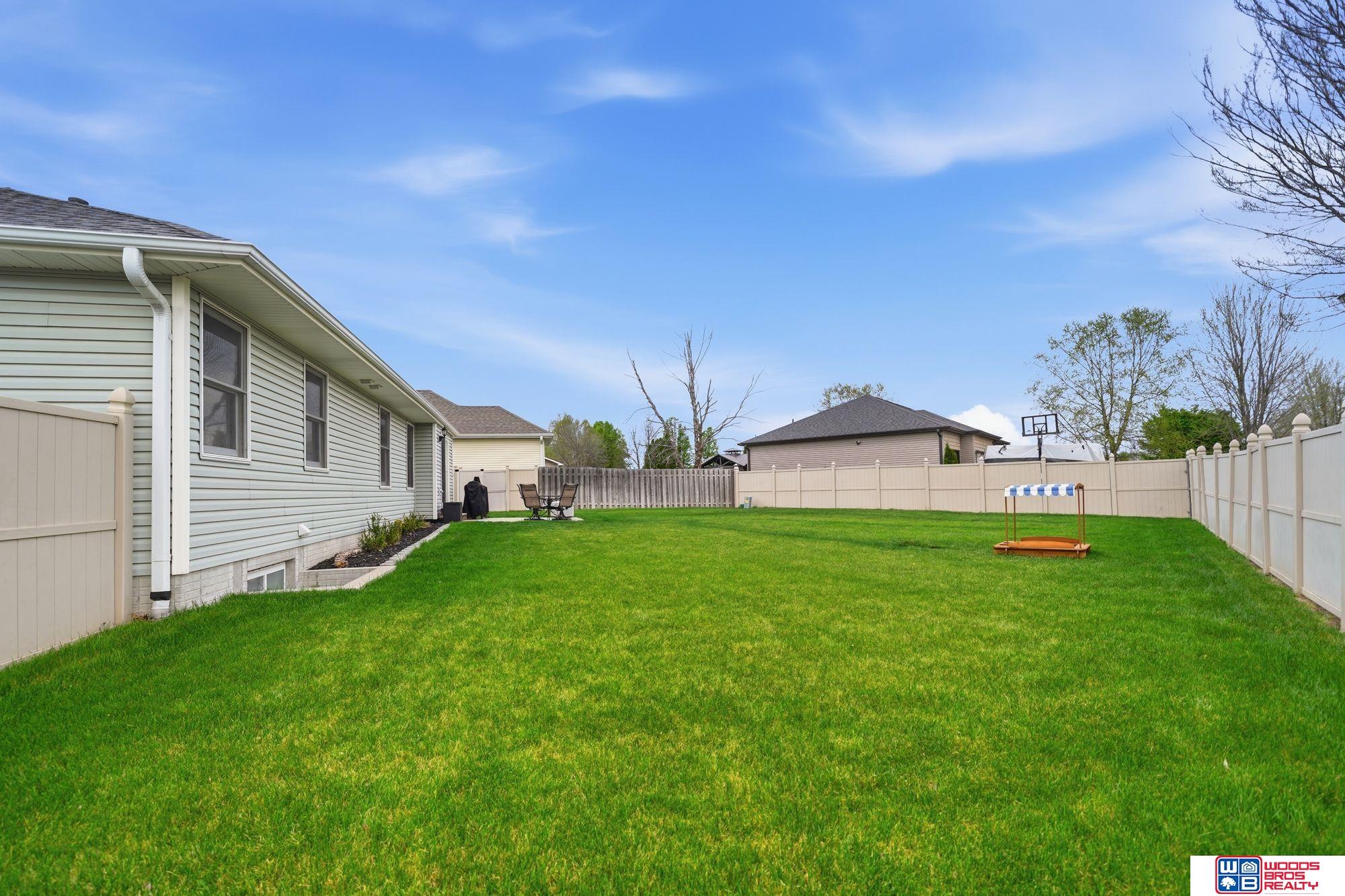 8230 57th Street, Lincoln, NE, 68516