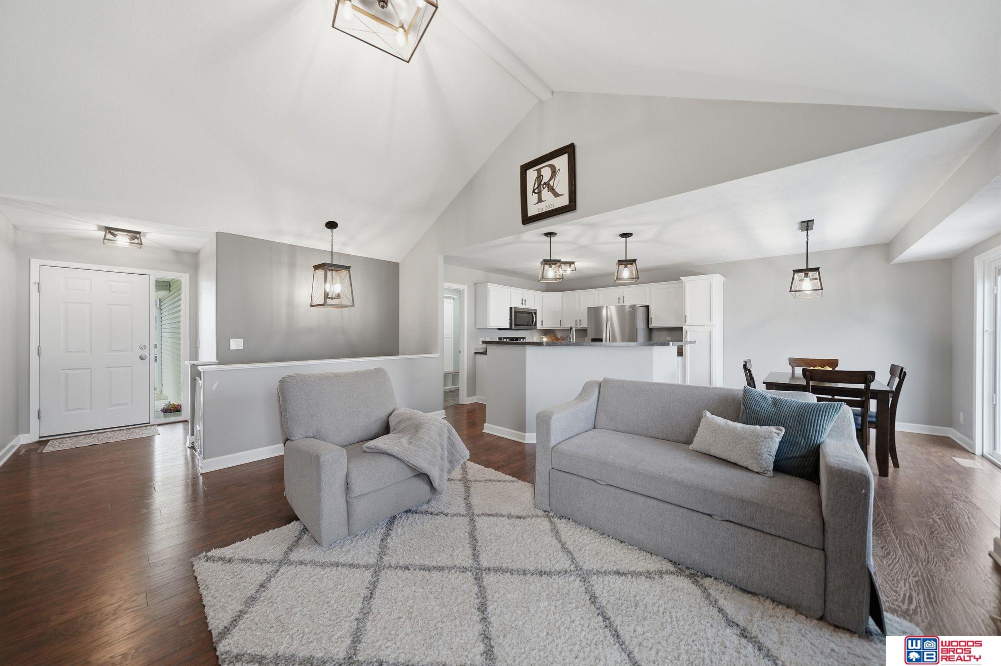 8230 57th Street, Lincoln, NE, 68516