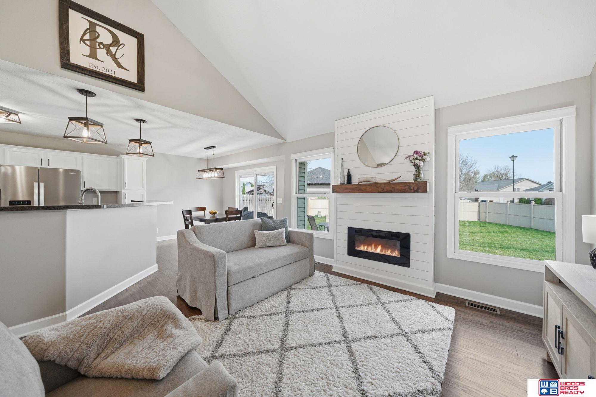 8230 57th Street, Lincoln, NE, 68516