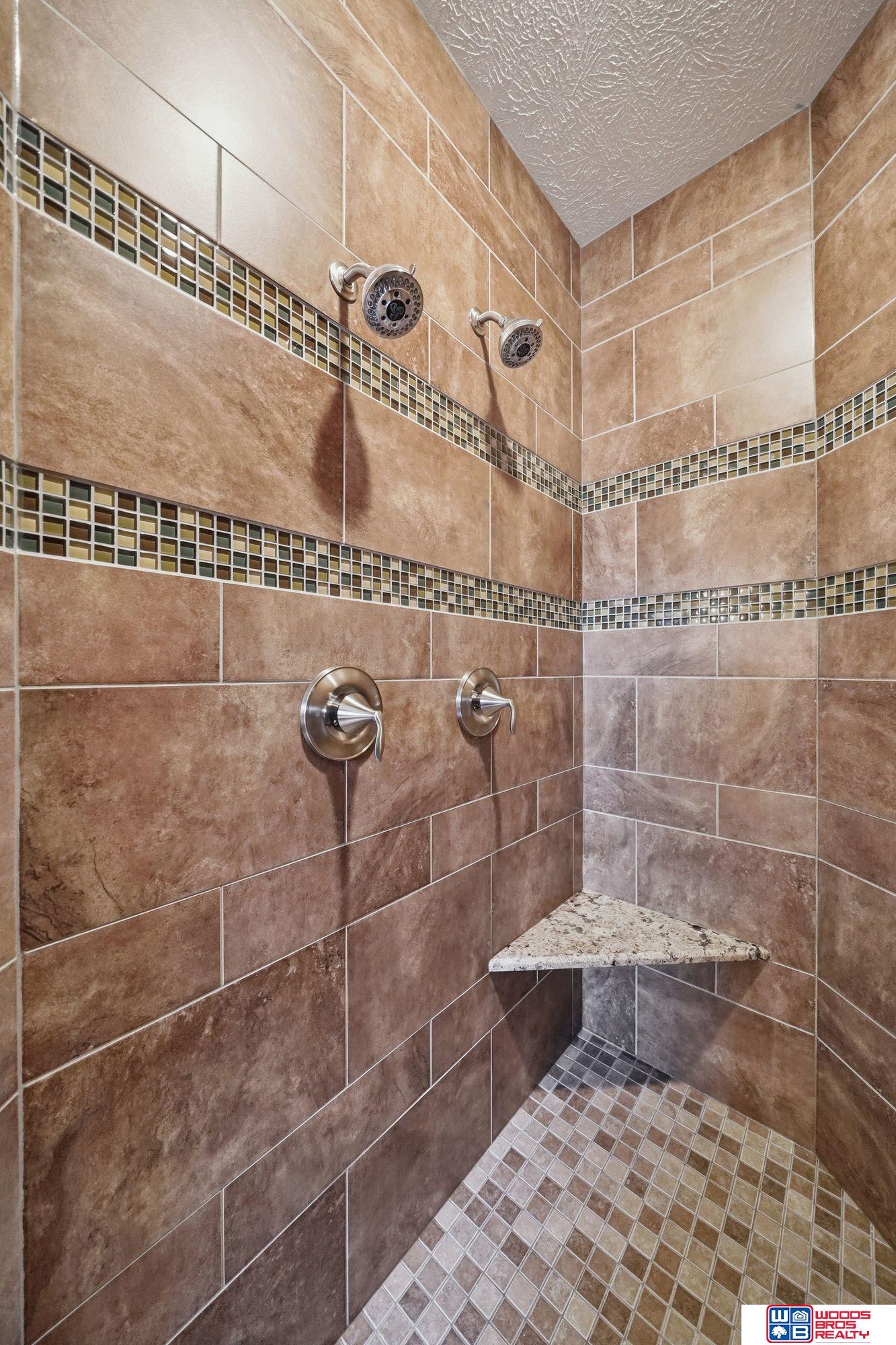 2737 Shadowbrook Drive, Lincoln, NE, 68516