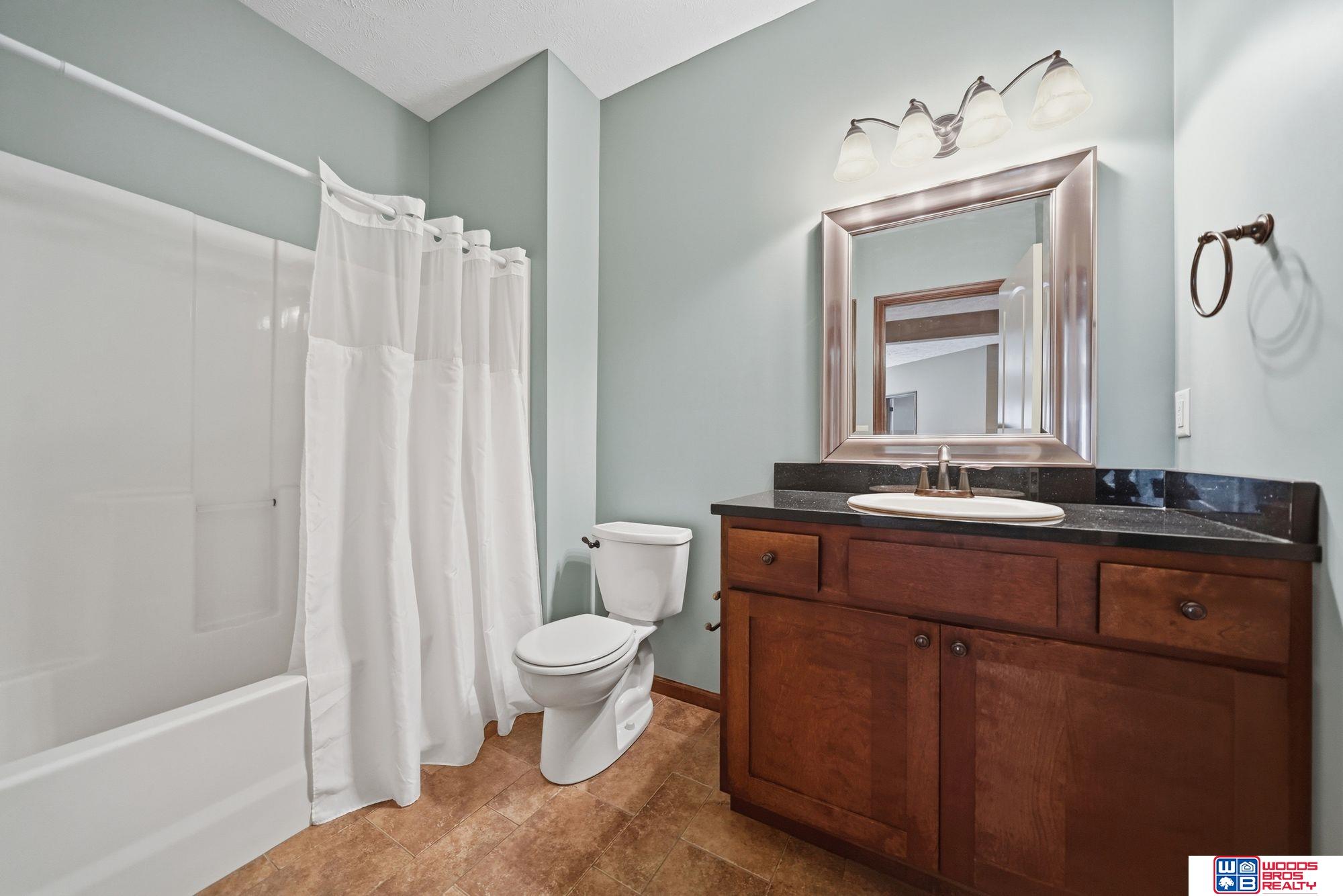 2737 Shadowbrook Drive, Lincoln, NE, 68516