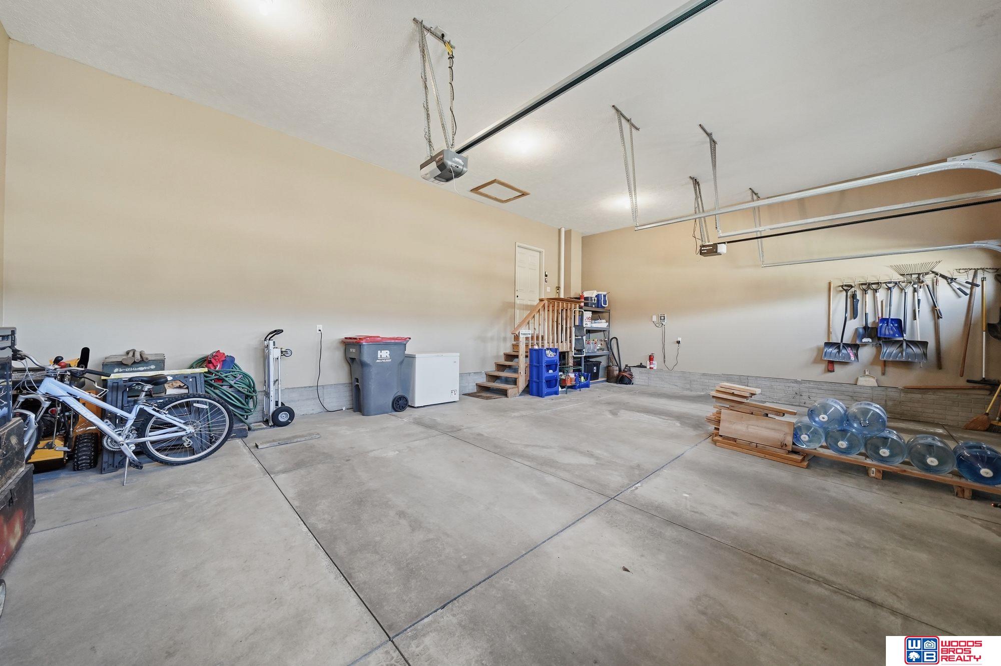 2737 Shadowbrook Drive, Lincoln, NE, 68516