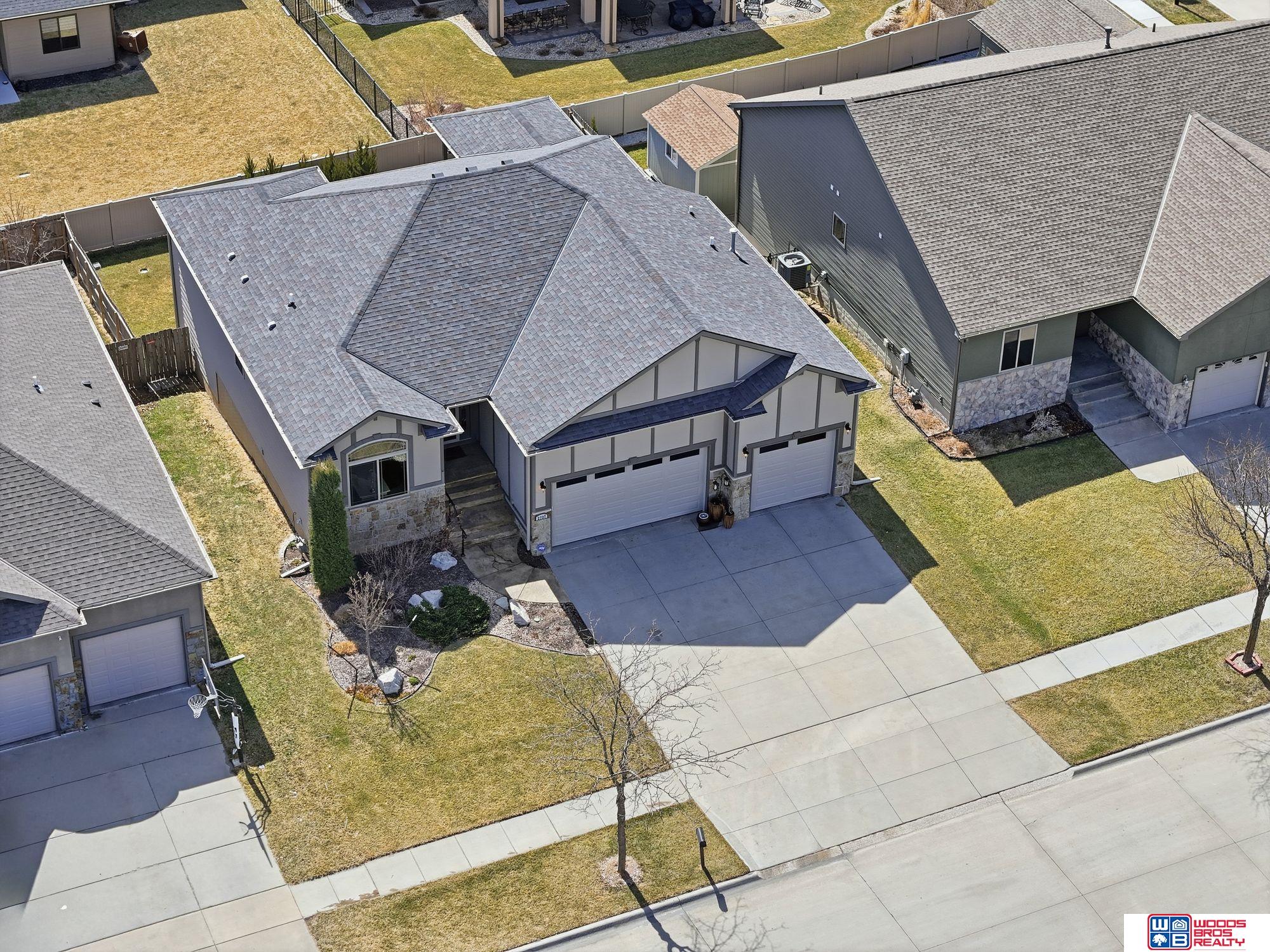 2737 Shadowbrook Drive, Lincoln, NE, 68516